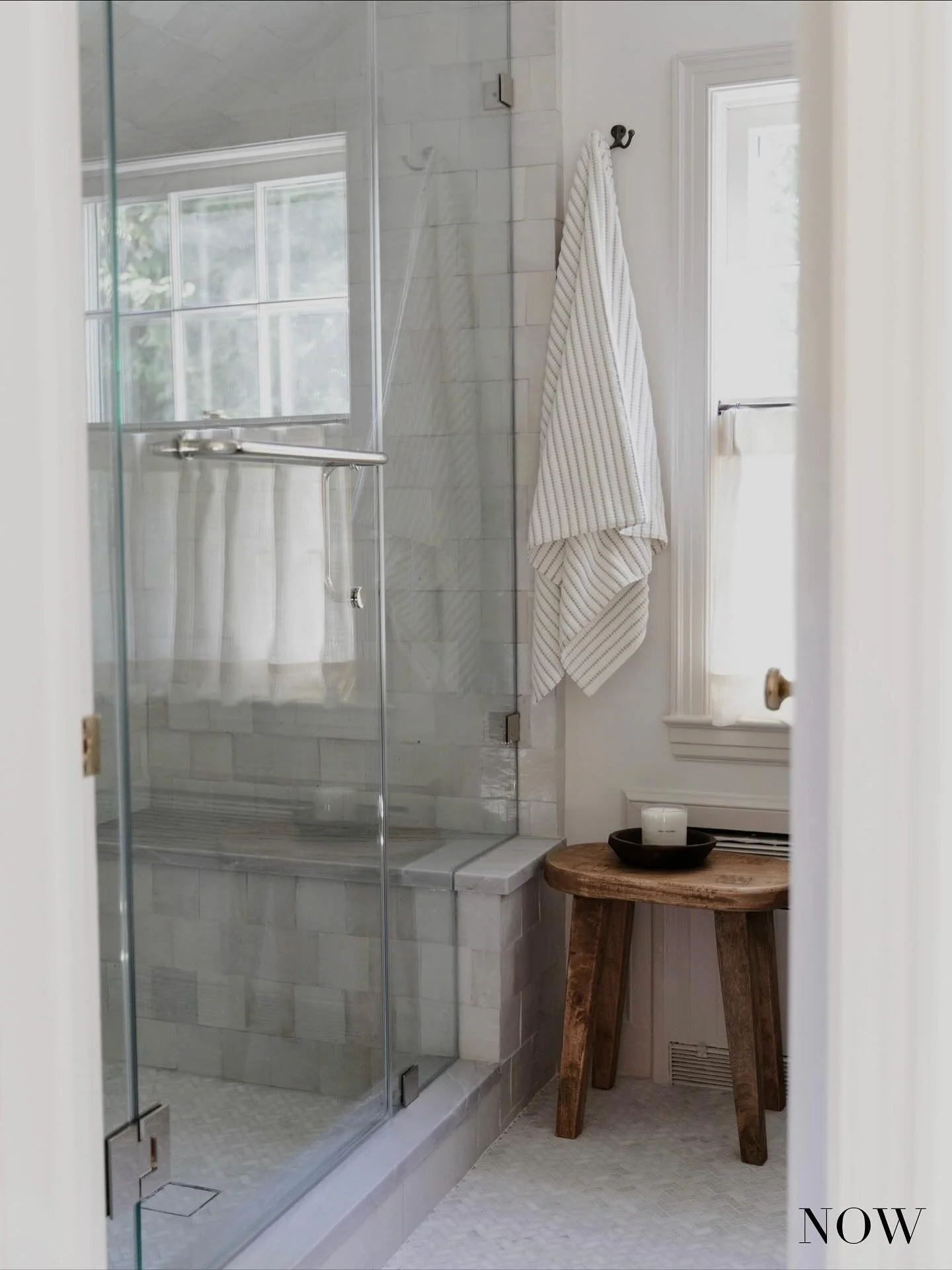 &bull; When space is limited, let the finishes be unforgettable. 
Quartzite, zellige, marble, polished nickel, antiqued brass, linen&hellip; a bath so elevated you&rsquo;d almost never remember that it&rsquo;s only thirty square feet. 

Welcome to th