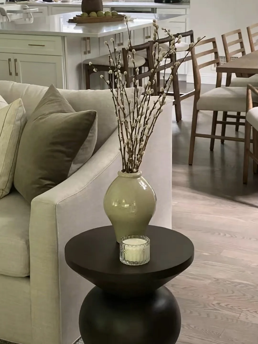 &bull; Up close moments from Irvington. An intentionally planned space meant to serve as the grounding environment for all that raising a family entails. 

Furniture wearing performance fabrics for stress free snack times. A custom sectional offers a