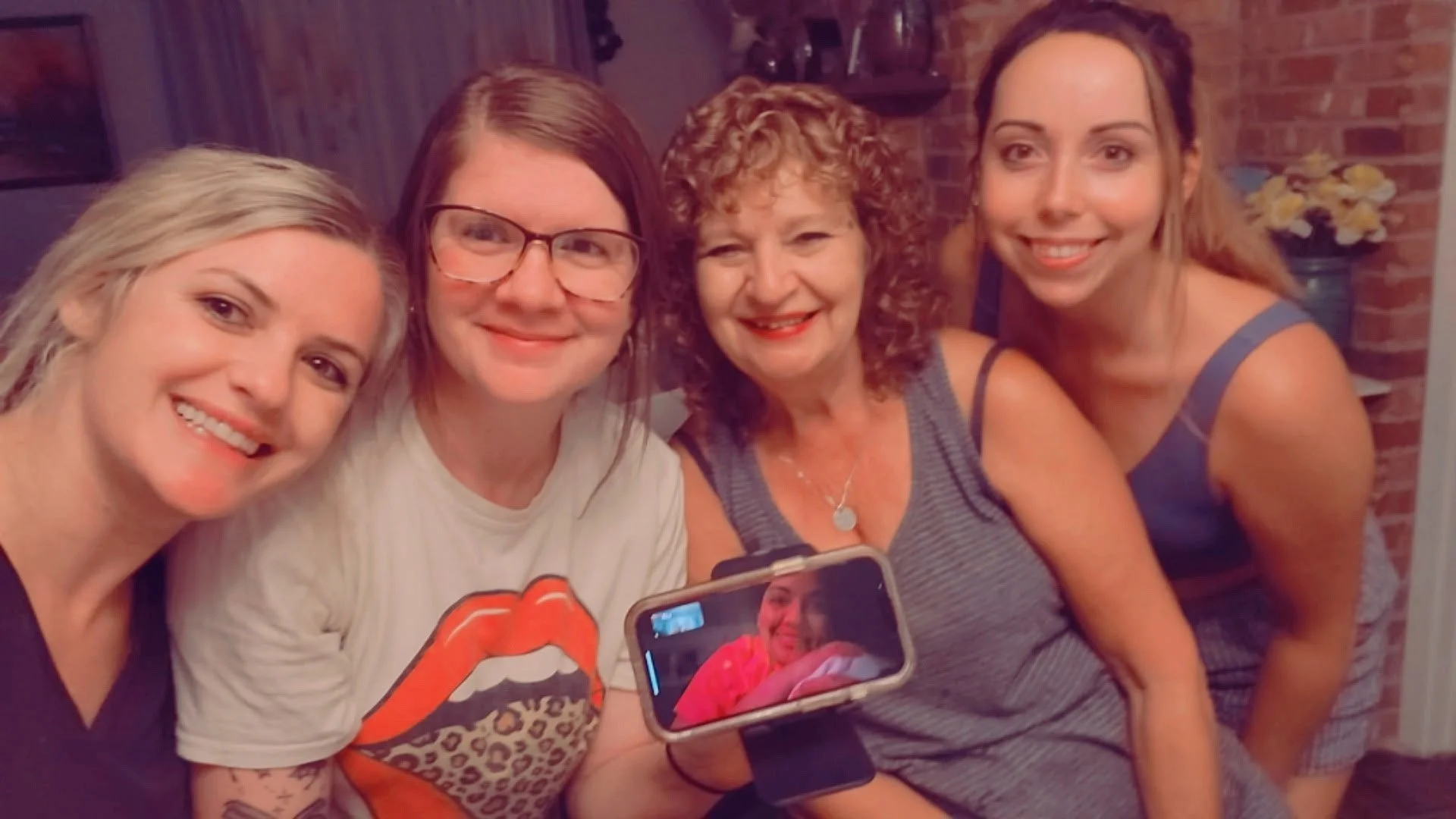 Virtual visit with Tirzah's elementary school best friends and Mom Debbie (Lauren, Michelle, Debbie, Miranda, Tirzah on the phone)