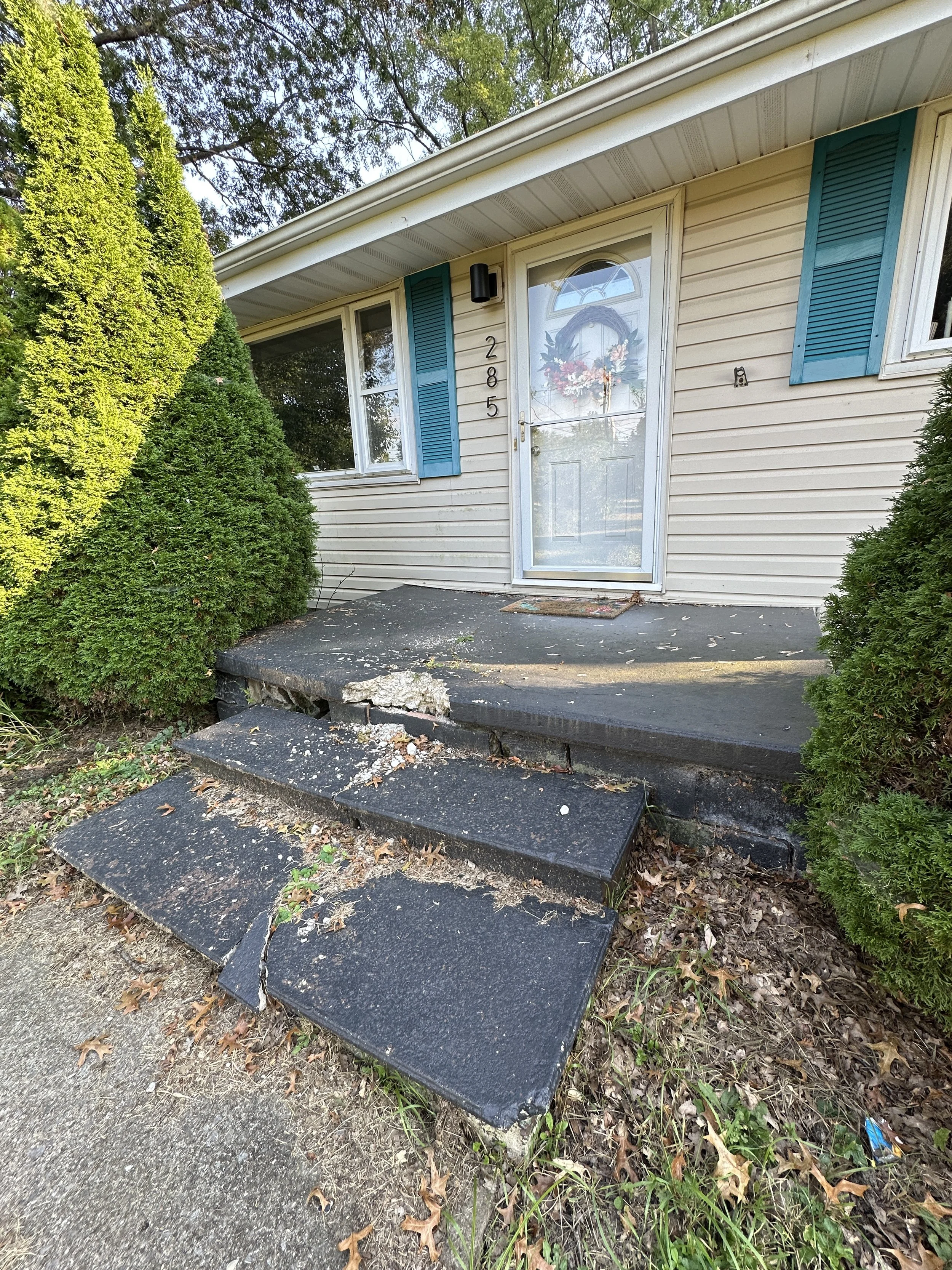 ObieHome porch: before.