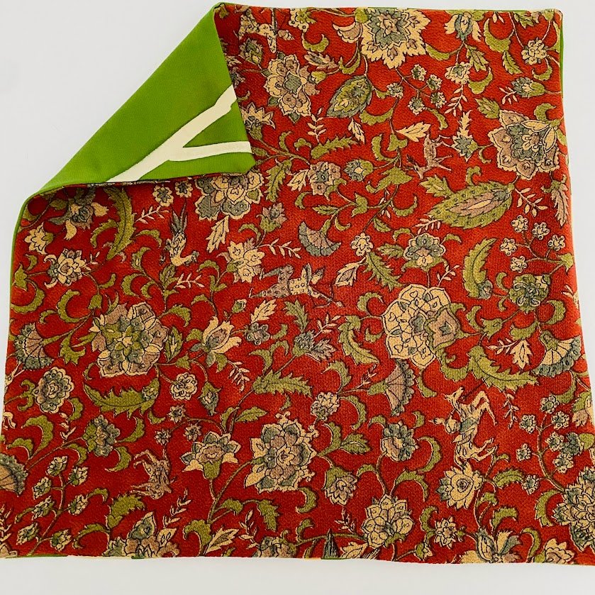 Karakusa Reversible Furoshiki Silk Wrap