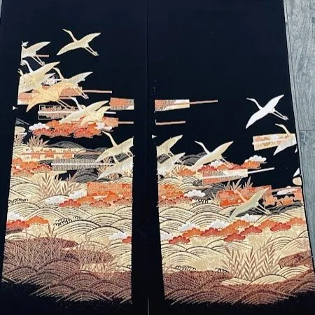 Autumn Crane #C#D Tomesode Black Silk ToF54