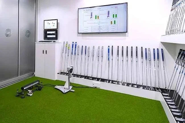 putting lessons putter fitting London EC2R 5AB