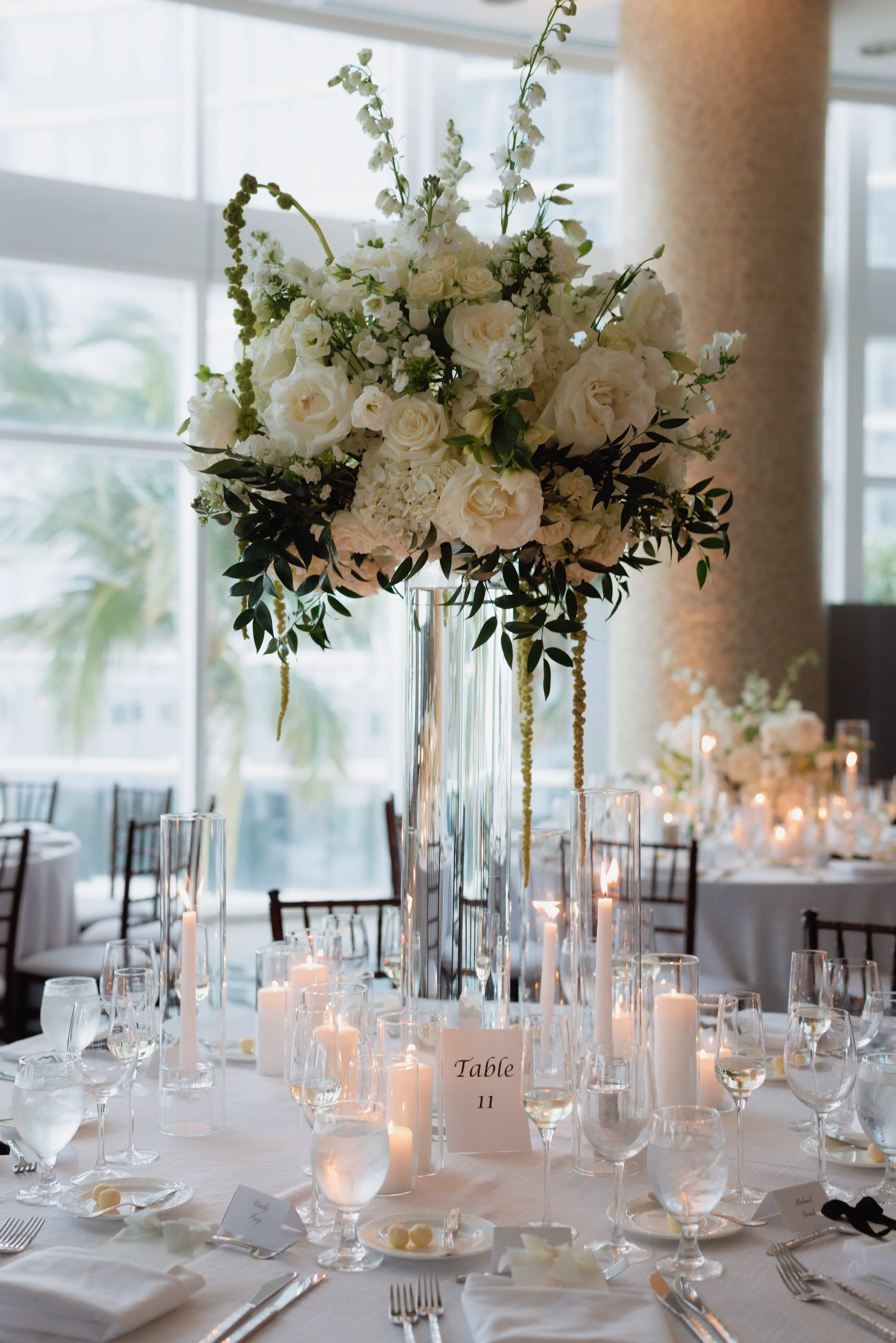 White and Green Luxury wedding in palm beach. A beautiful wedding inspiration with hanging amaranthus for an elegant, romantic, garden-inspired wedding.