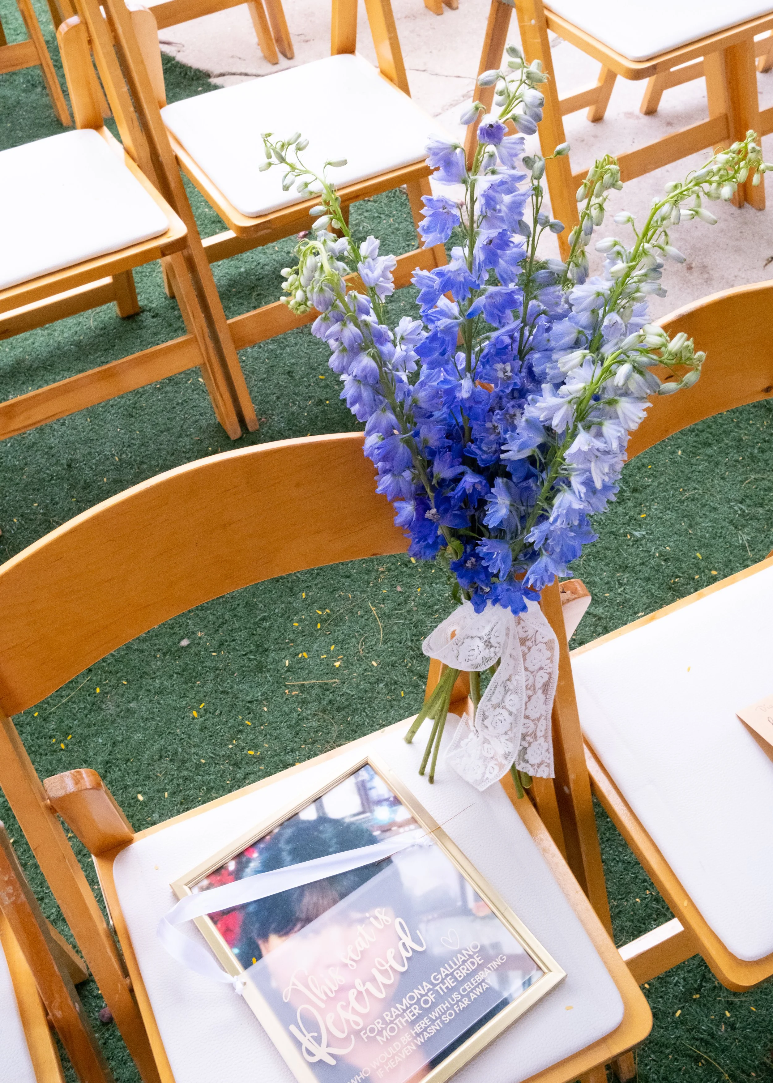 vintage purple wedding flowers, rich hippie's house, palm beach wedding, boho wedding