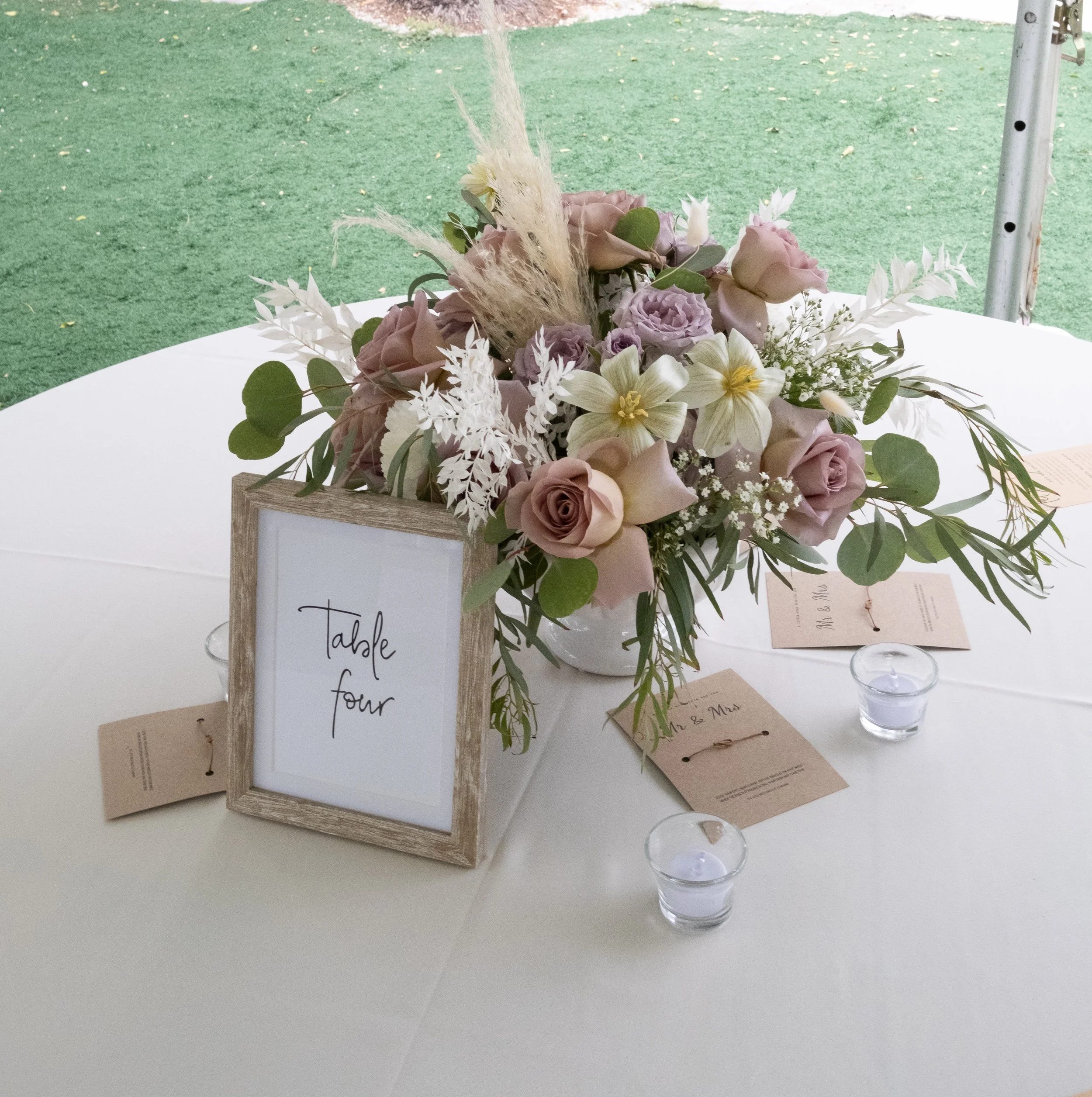 vintage purple wedding flowers, rich hippie's house, palm beach wedding, boho wedding