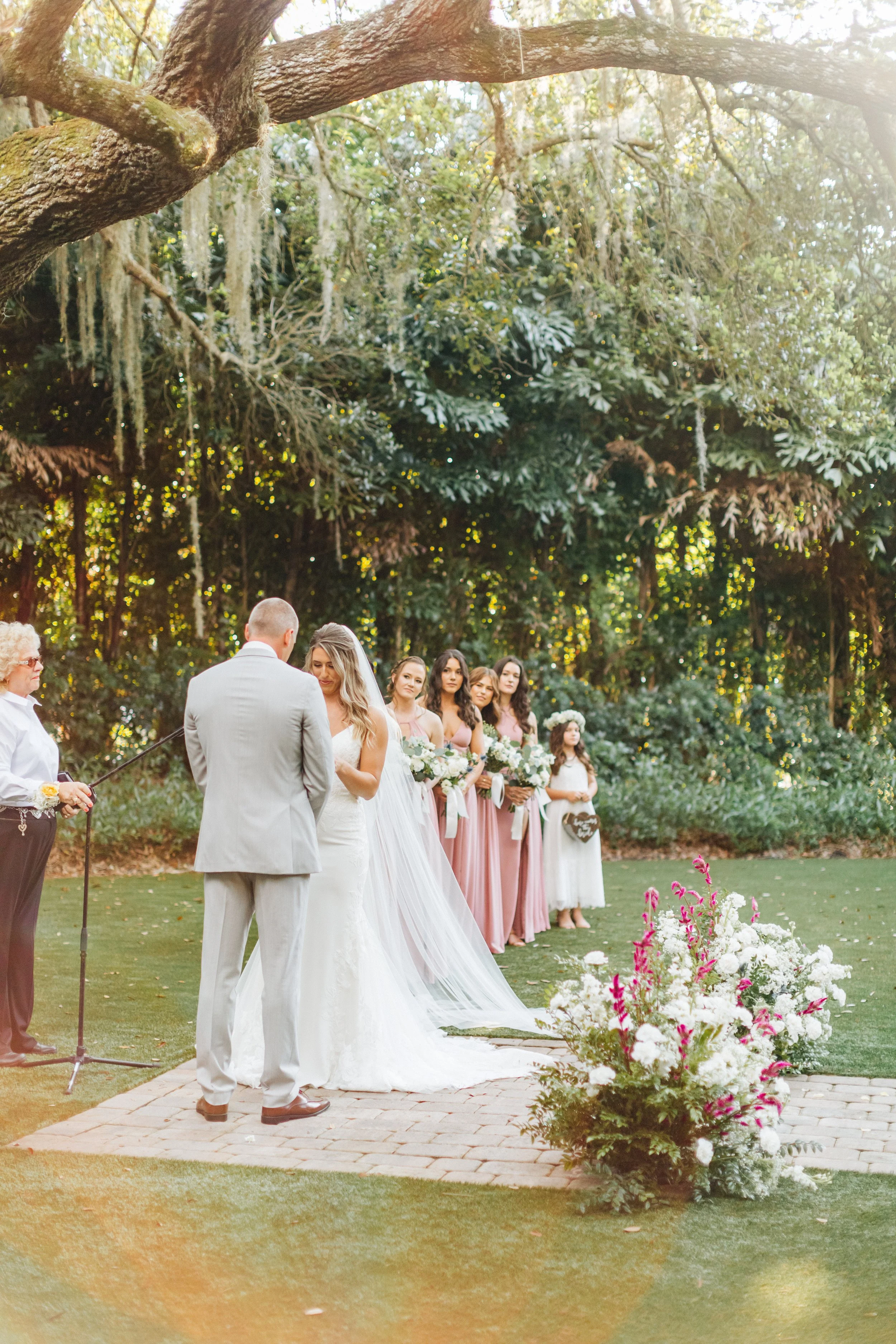 lake house florida venue, rustic wedding, vintage wedding, destination wedding, luxury wedding