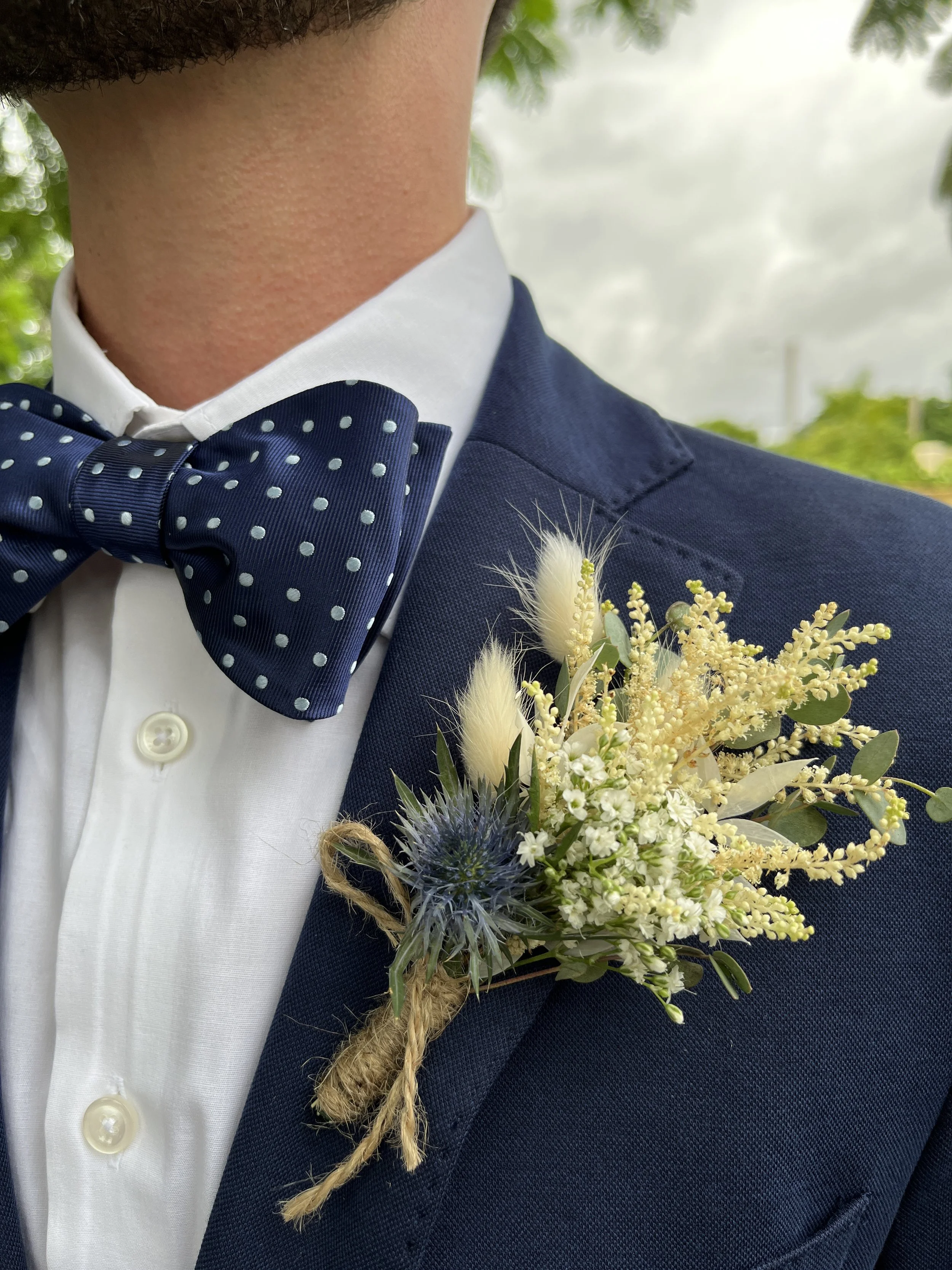 vintage purple wedding flowers, rich hippie's house, palm beach wedding, boho wedding