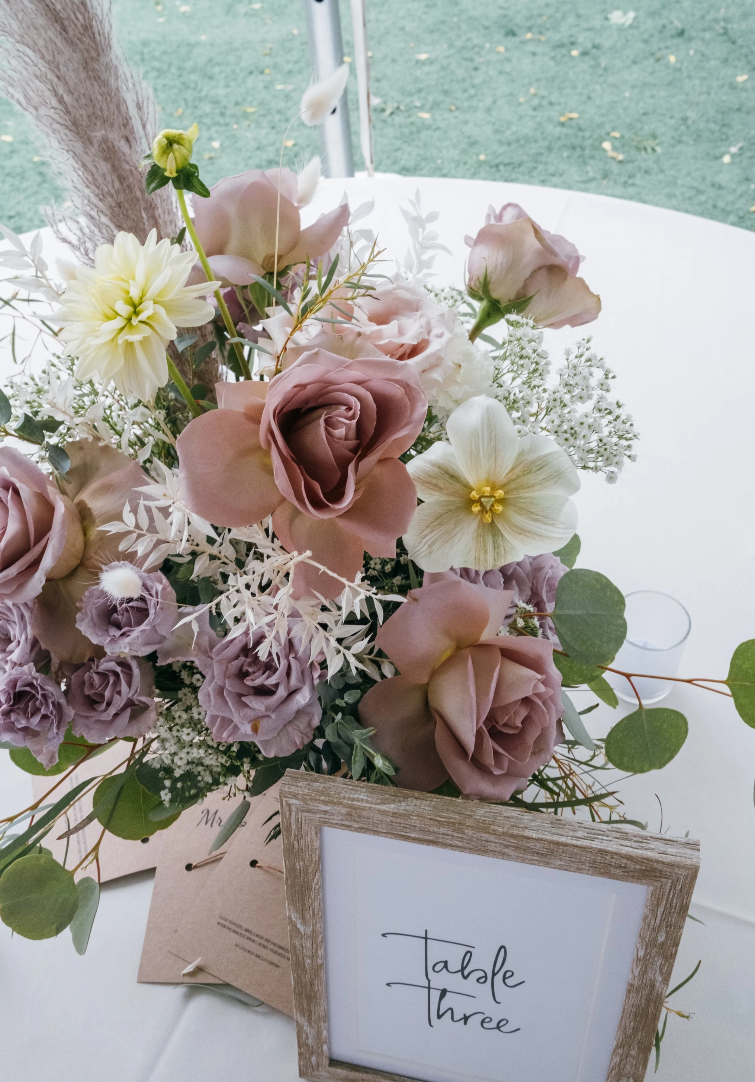 vintage purple wedding flowers, rich hippie's house, palm beach wedding, boho wedding