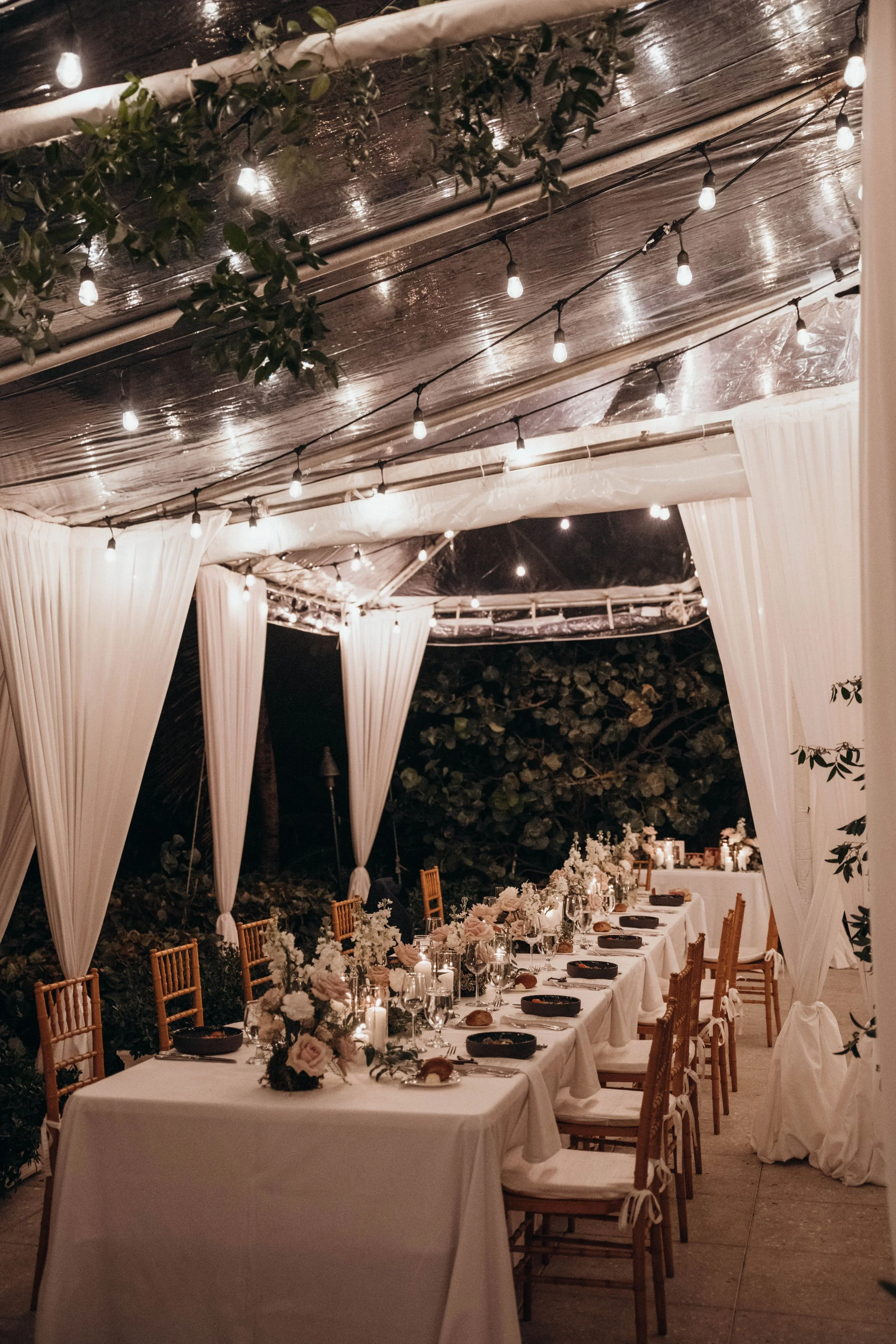 florida wedding, beach wedding, the seagate beach club, wedding arch