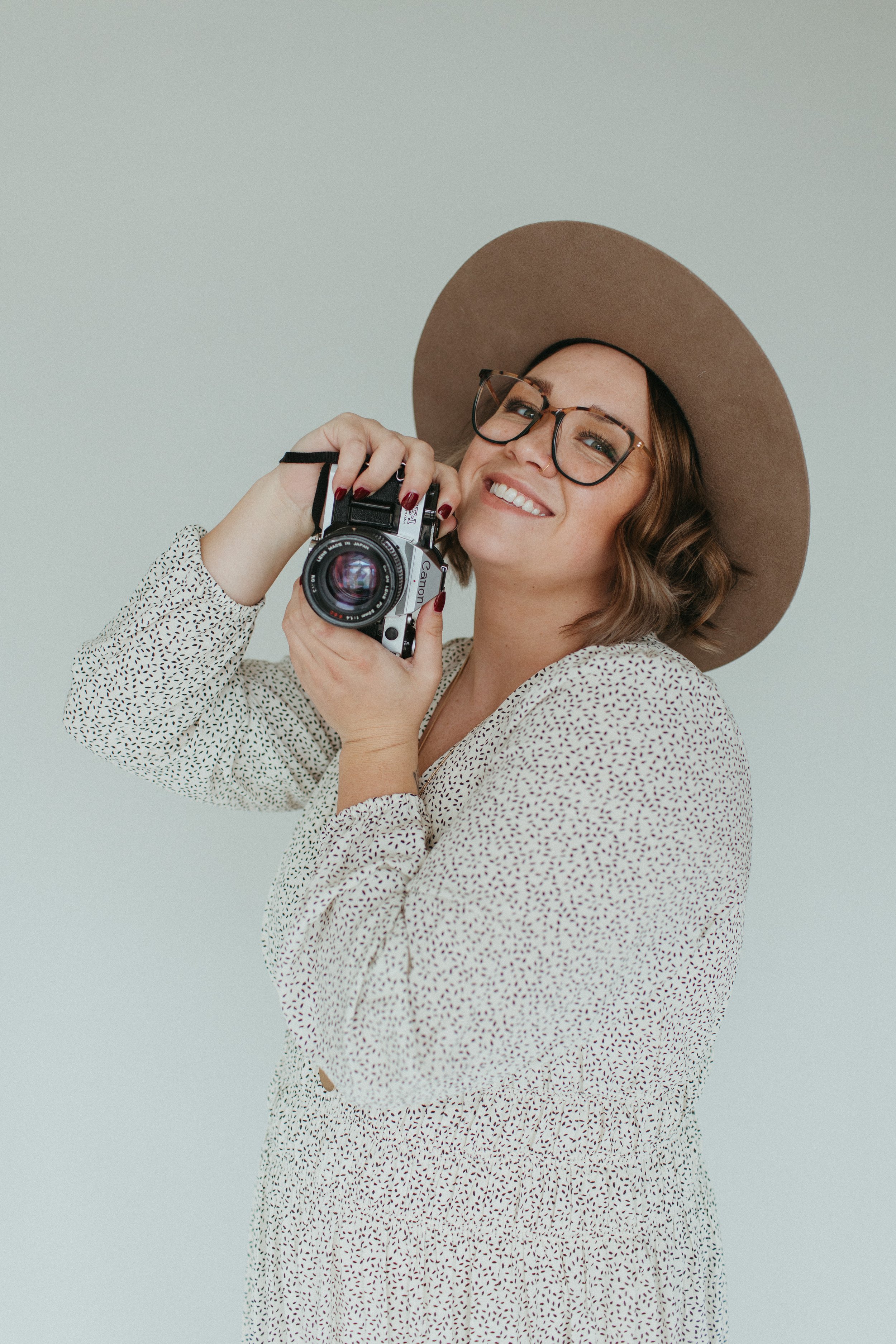 Home — Victoria Danielle