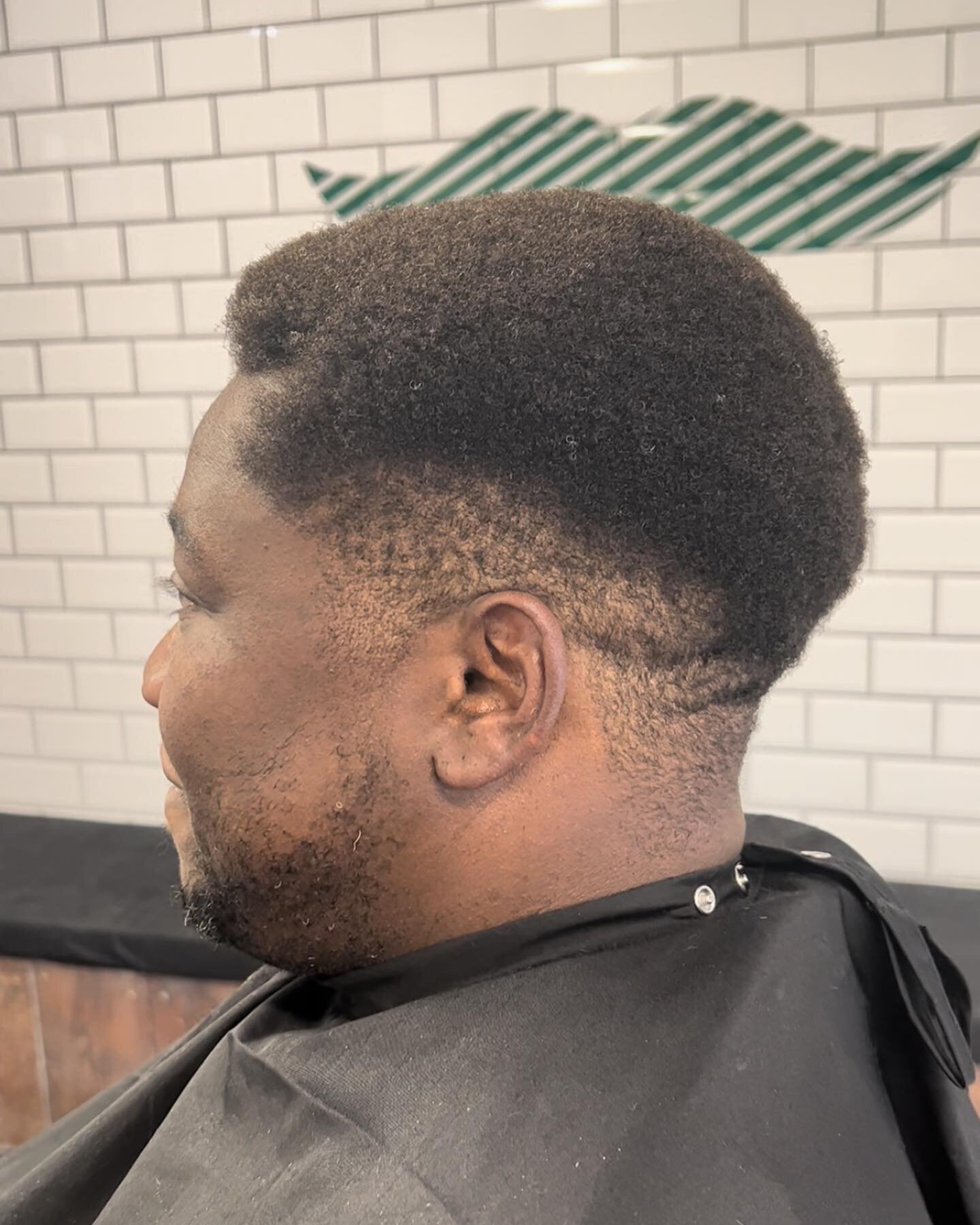 Afro-Caribbean hair is Perry&rsquo;s favourite! Swipe for transformation 

#barber #barbershop #barberlife #haircut #barbershopconnect #fade #hair #barbers #hairstyle #barberlove #wahl #barbering #beard #menshair #hairstyles #andis #barbergang #barbe