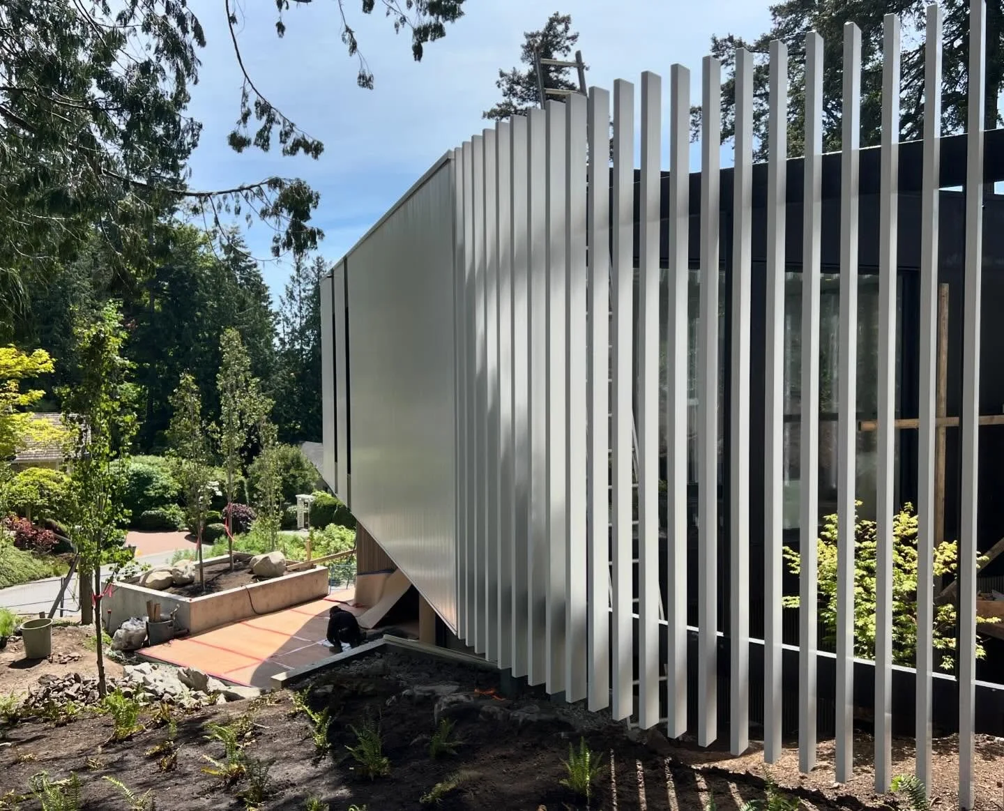 &lsquo;Screen time&rsquo; can be a good thing. ABCs Piano House nearing completion in Gleneagles.

#westvancouver #westvancouverhomes #architecture #westvan #architecturebuildingculture