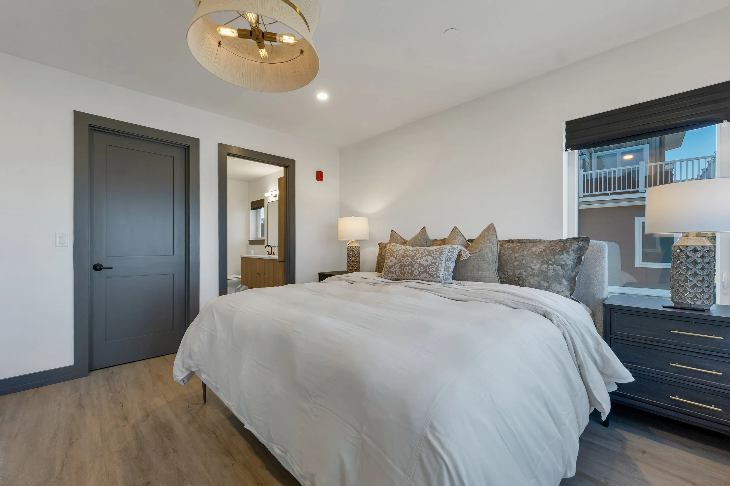 36Unit2EndicottSt-049.jpg