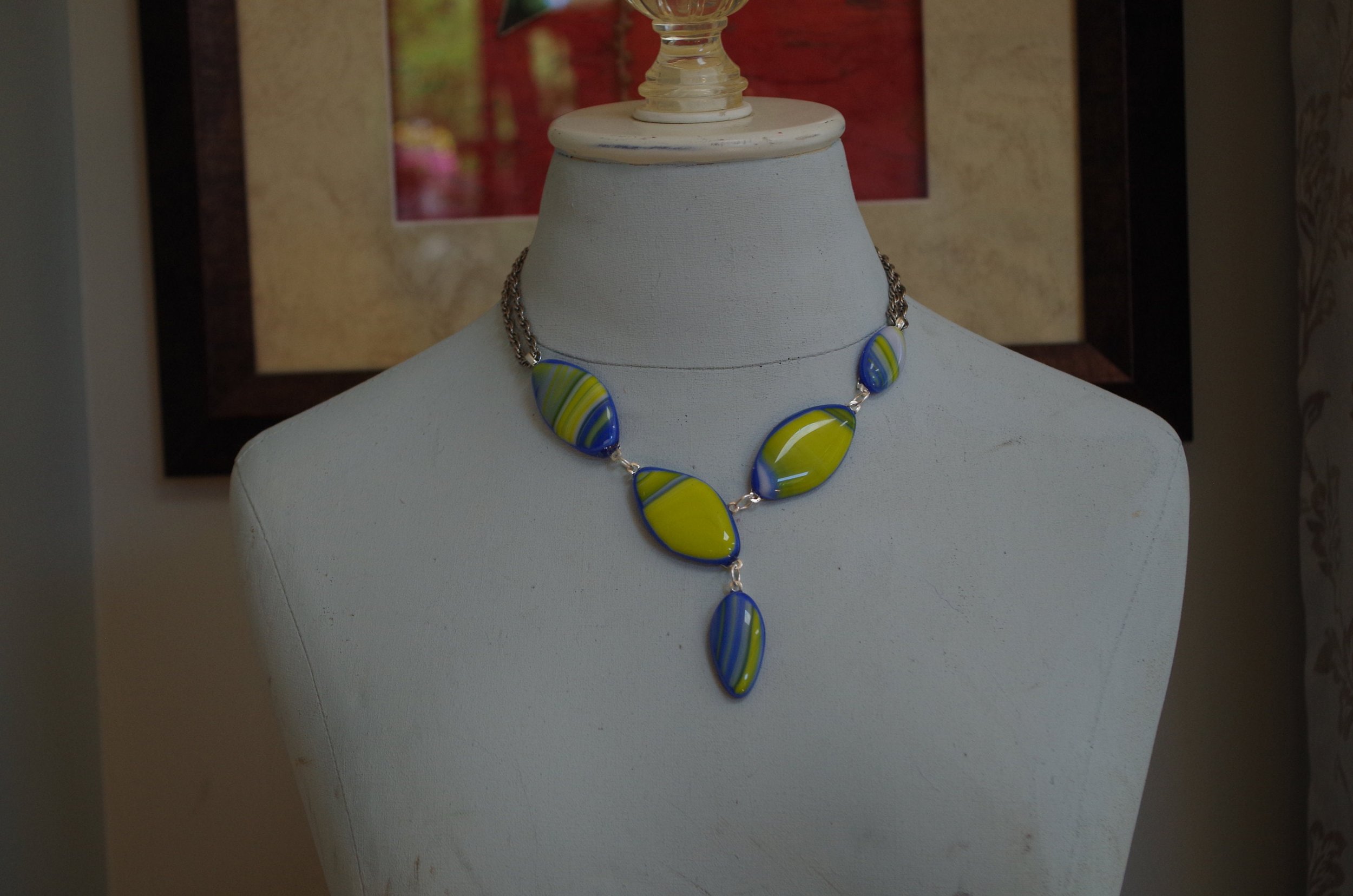https://i.etsystatic.com/9806536/r/il/04154c/2371503886/il_fullxfull.2371503886_mb8x.jpg