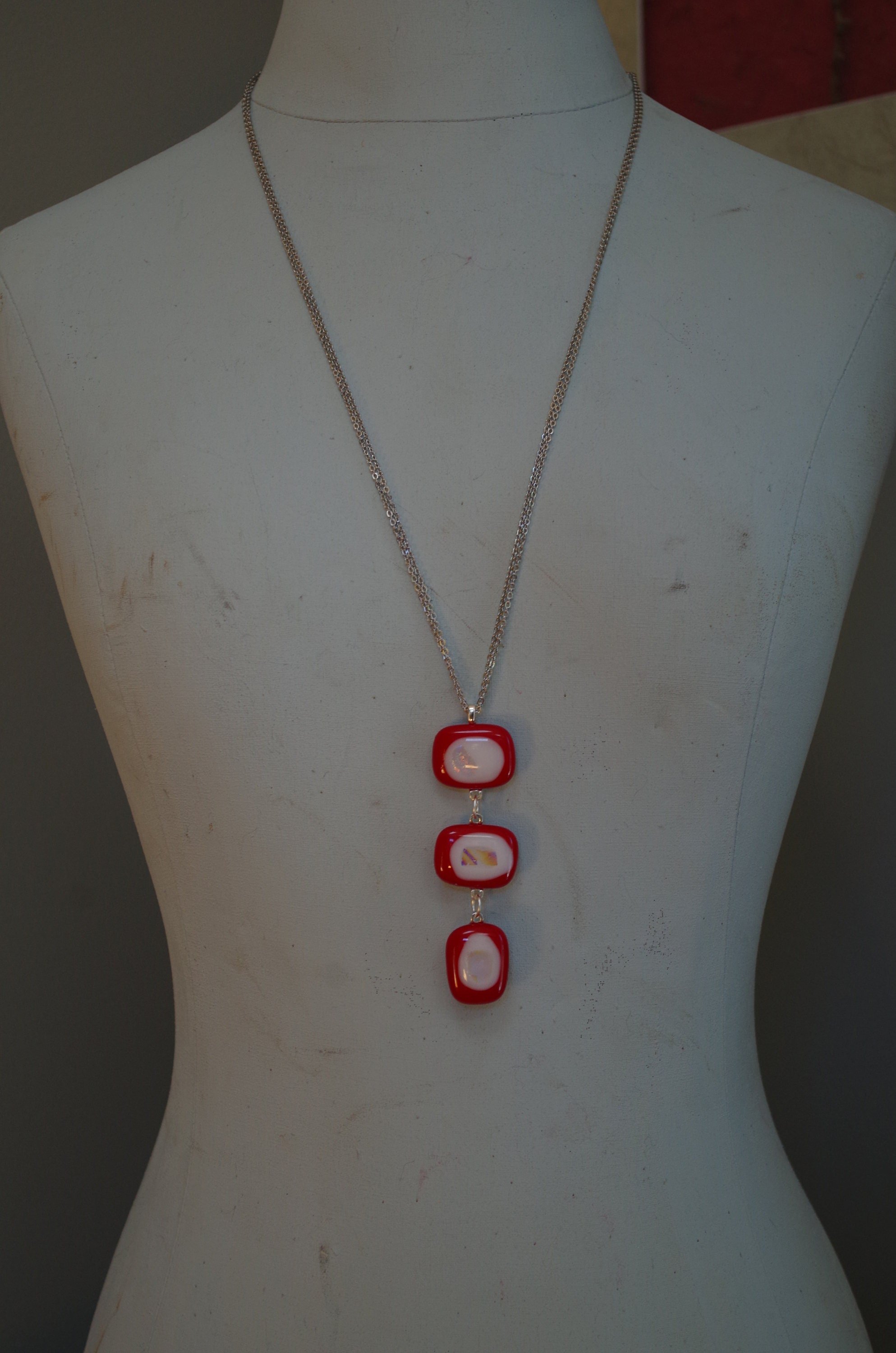 https://i.etsystatic.com/9806536/r/il/a32b14/2419073855/il_fullxfull.2419073855_prcc.jpg