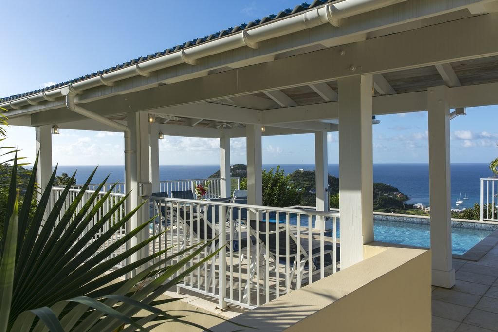 Pictures__Deck to pool.jpg