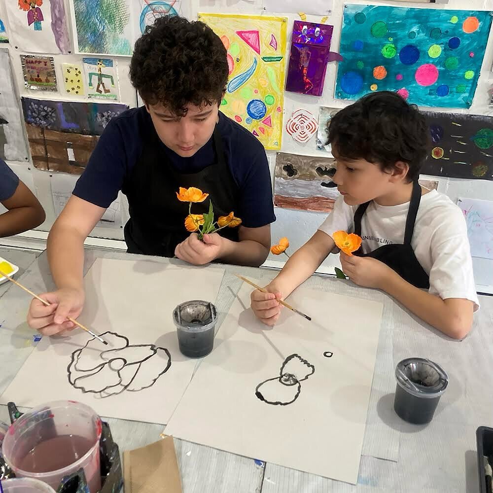 DRAWING &amp; PAINTING
Drawing is the foundational and most immediate form of expression and communication in art. At the Studio, artists draw with focus and intent. We explore, experiment, and build skills in the company of fellow artists.
Along wit