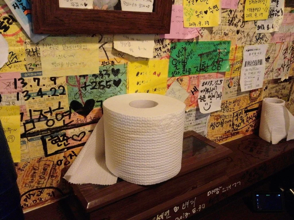 Why Do Koreans Put Toilet Paper on the Dining Table?