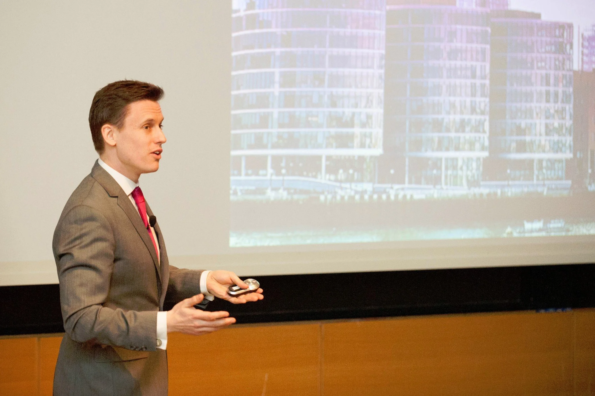 The CASE 2013 12.jpg