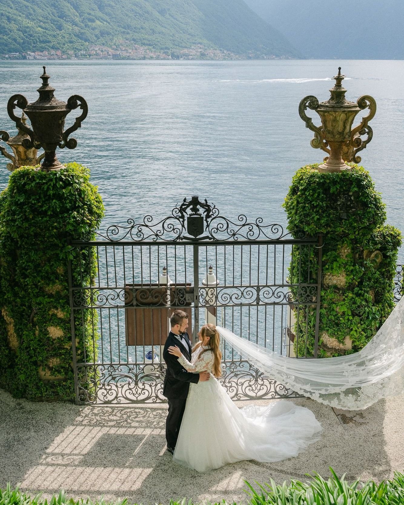 Hey there! 👋 Just wanted to share a little slice of magic from Ashley &amp; Maghee's dreamy Lake Como elopement at Villa del Balbianello. 
Can you feel the love and sunshine?
 🌞 This spot is seriously incredible at turning moments into memories. 
.