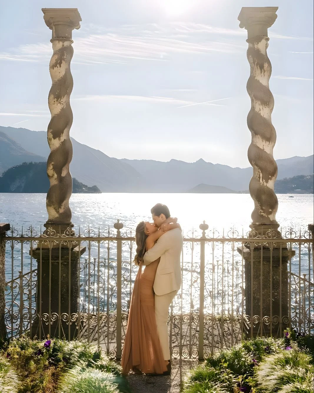 A kiss between the mountains and the lake.
A promise in the golden light of Lake Como.

This beautiful elopement took place at the breathtaking Villa Monastero, one of the most romantic places on the lake.

Sunlight, silence, and two people choosing 