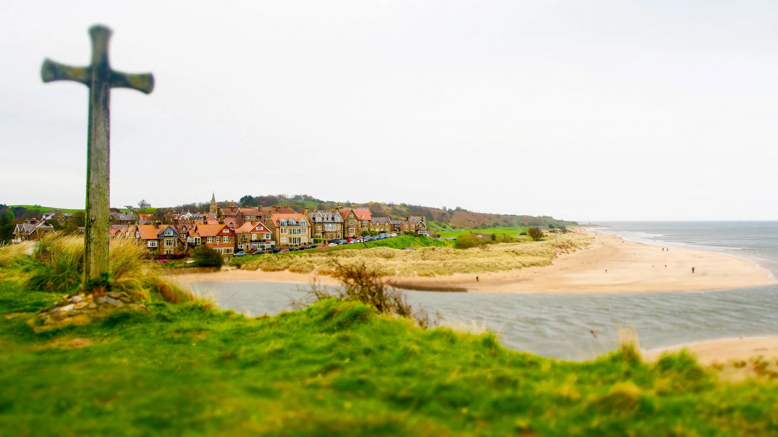 Church_Hill_Alnmouth.jpg