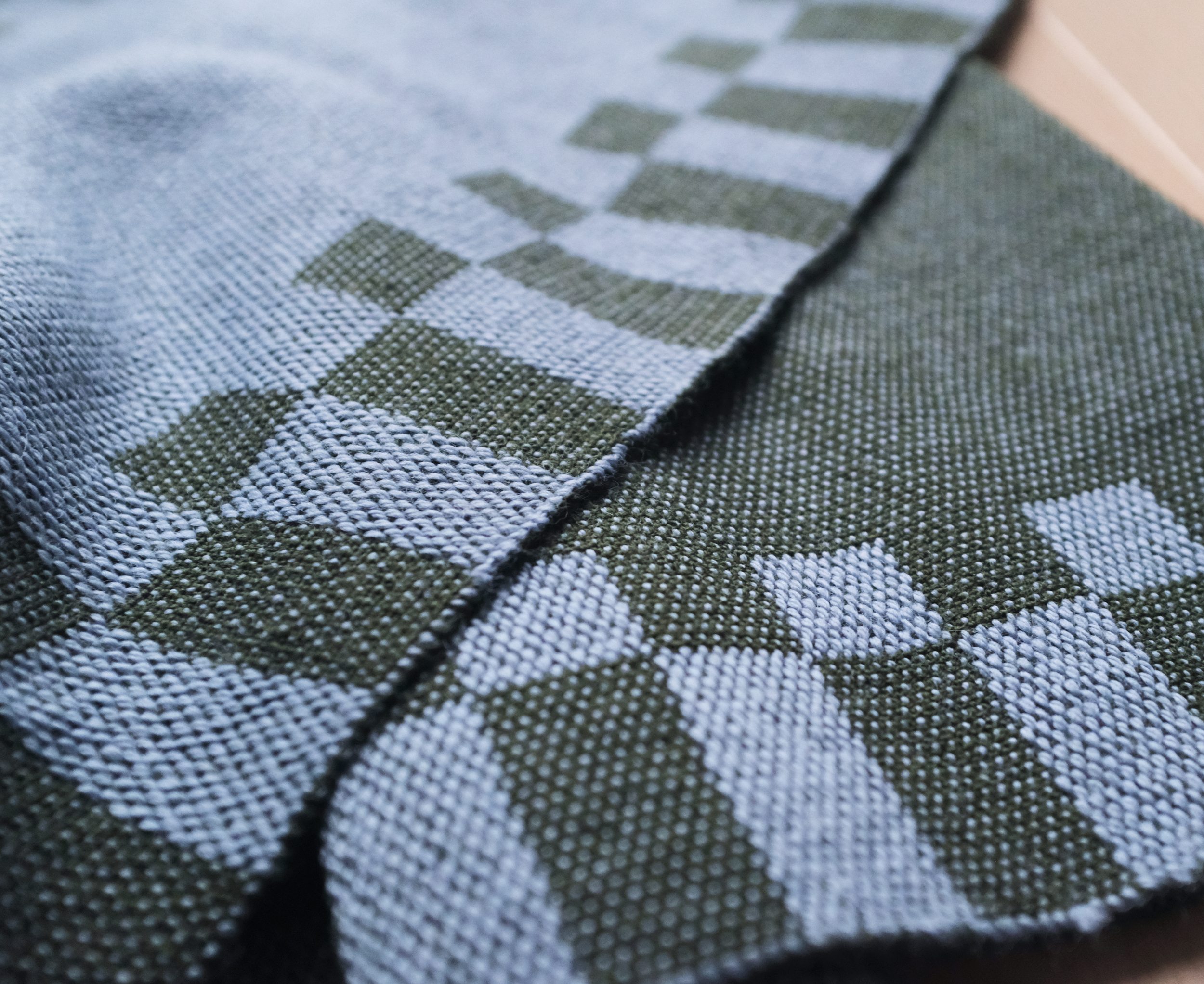 Woven table runner