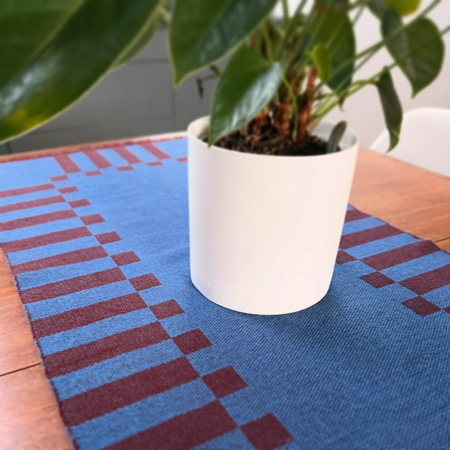 Woven table runner