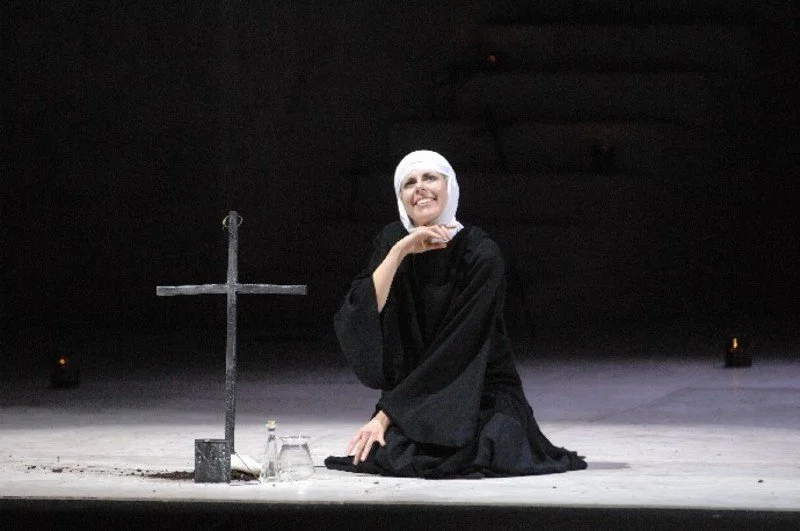 SUOR ANGELICA NIZZA.jpg
