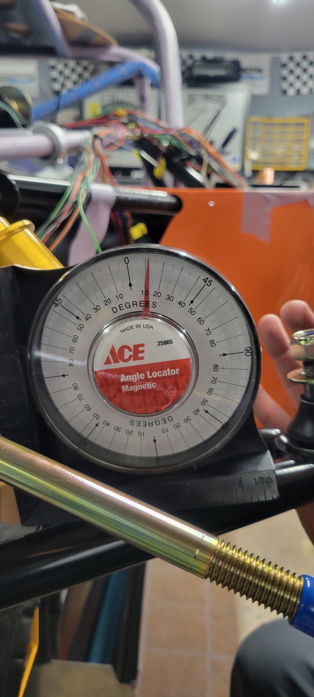 Suspension arm angle at full compression (10°)