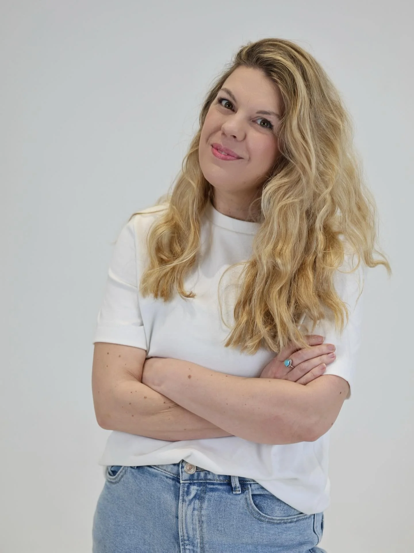 You think you have an anxiety problem.

Or an attachment problem.
Or a communication problem.

But a lot of the time&hellip; it&rsquo;s something else.

It&rsquo;s that somewhere along the way you learned that staying connected to someone meant slowl