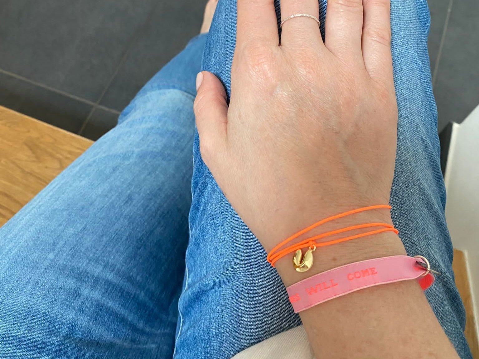 Armband+g%C3%BCnstig+Stoff.jpg