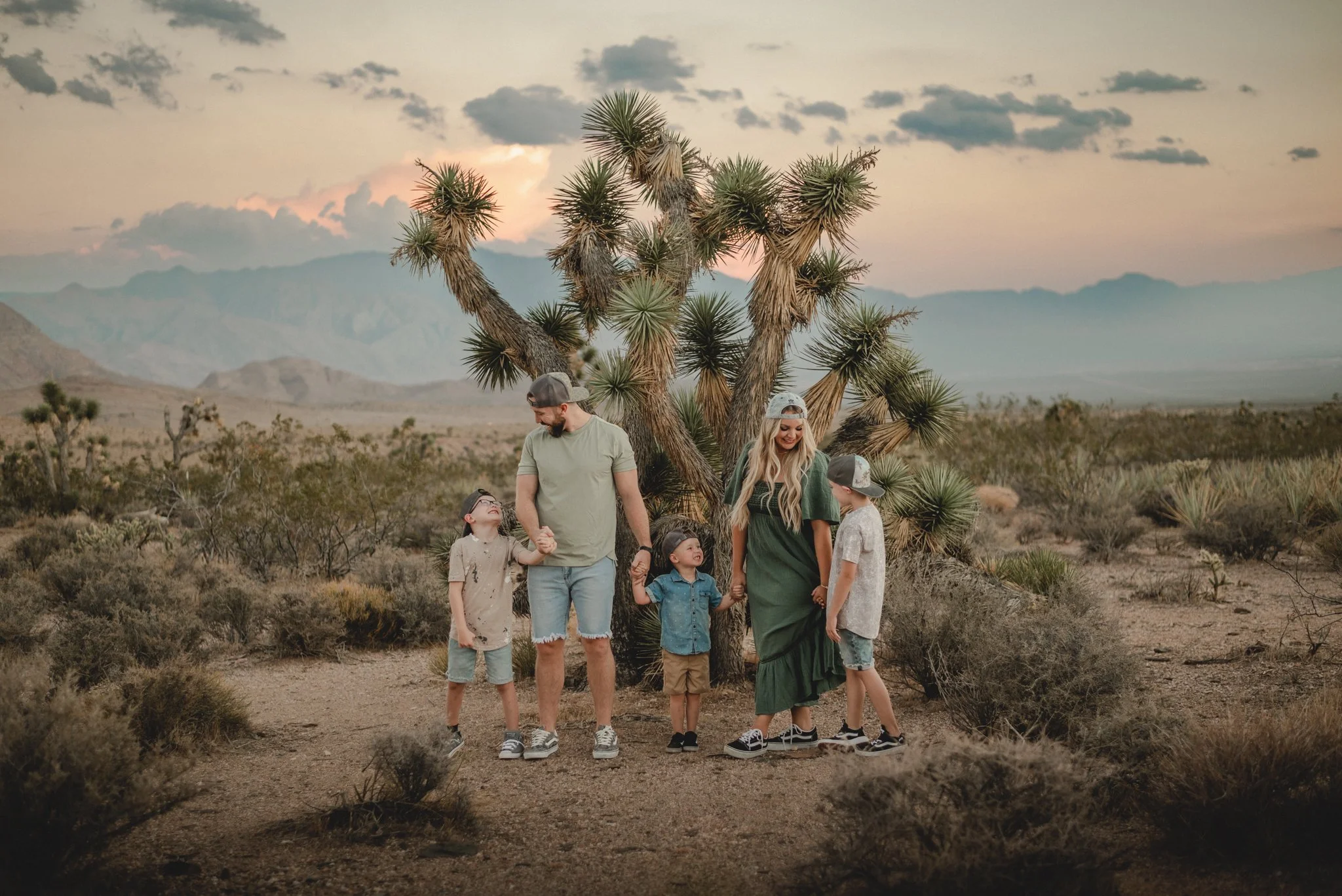 southern utah photography couples photography utah photographer intimate couples photoshoot travel photographer elopement photographer couples photography adventure photography zion national park zion national park southern utah -31.jpg