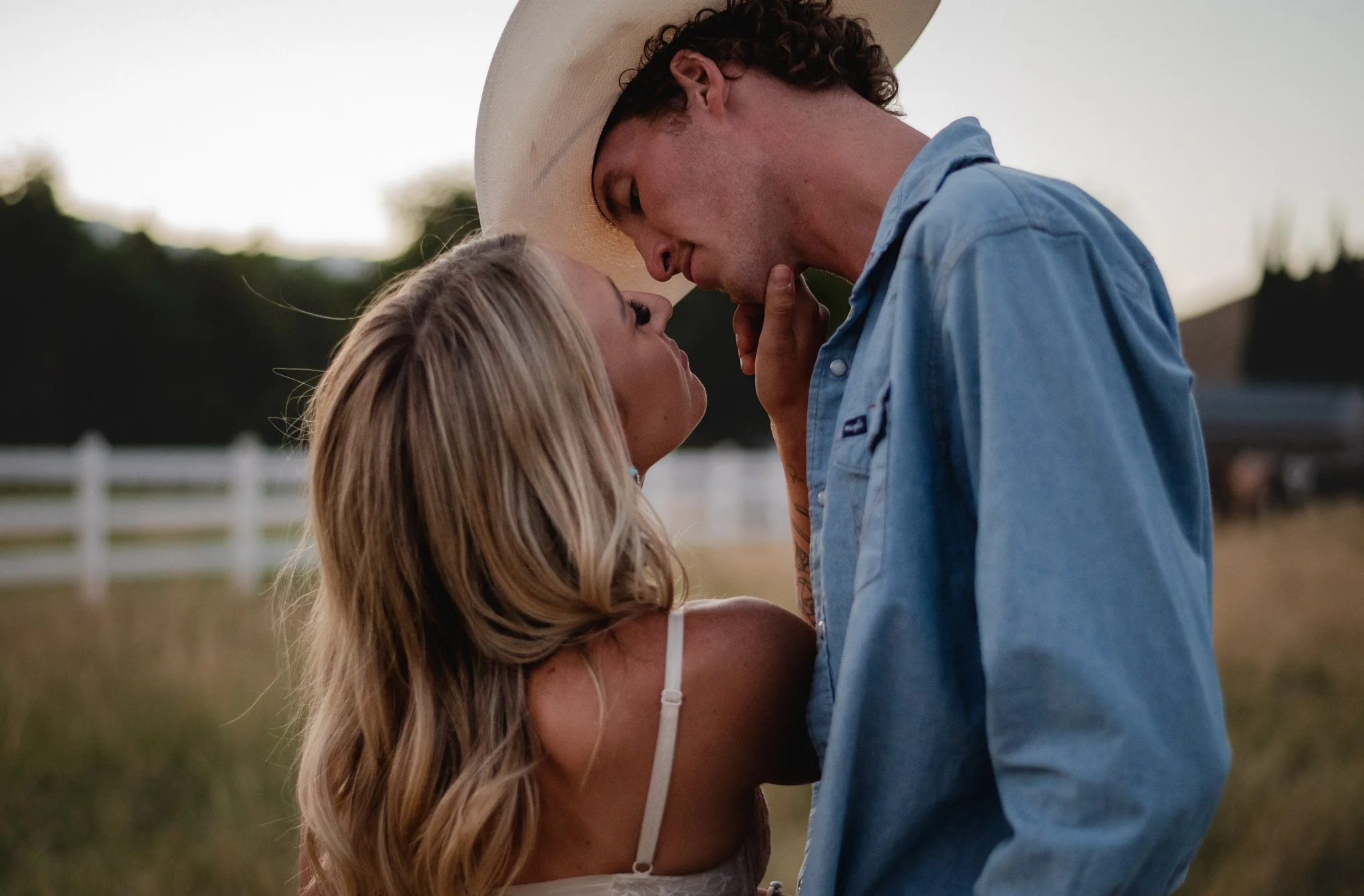 southern utah photography couples photography utah photographer intimate couples photoshoot travel photographer elopement photographer couples photography adventure photography zion national park zion national park southern utah -20.jpg