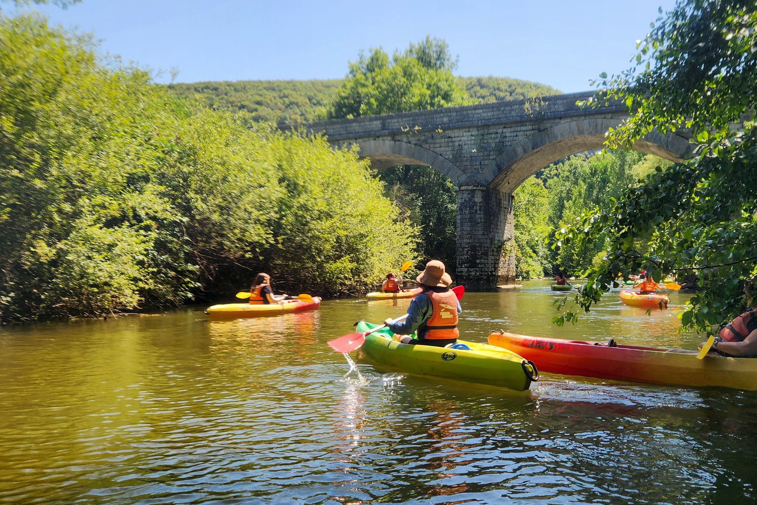 Kayaking on the river Cèle