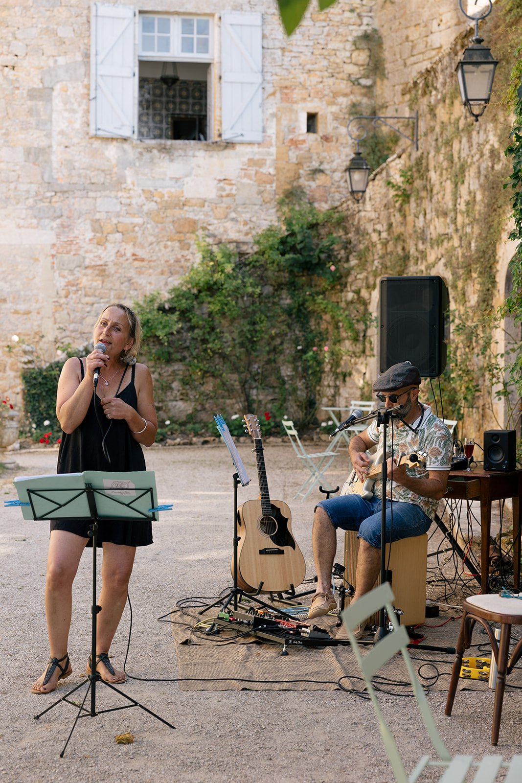 Ruth sings in the courtyard