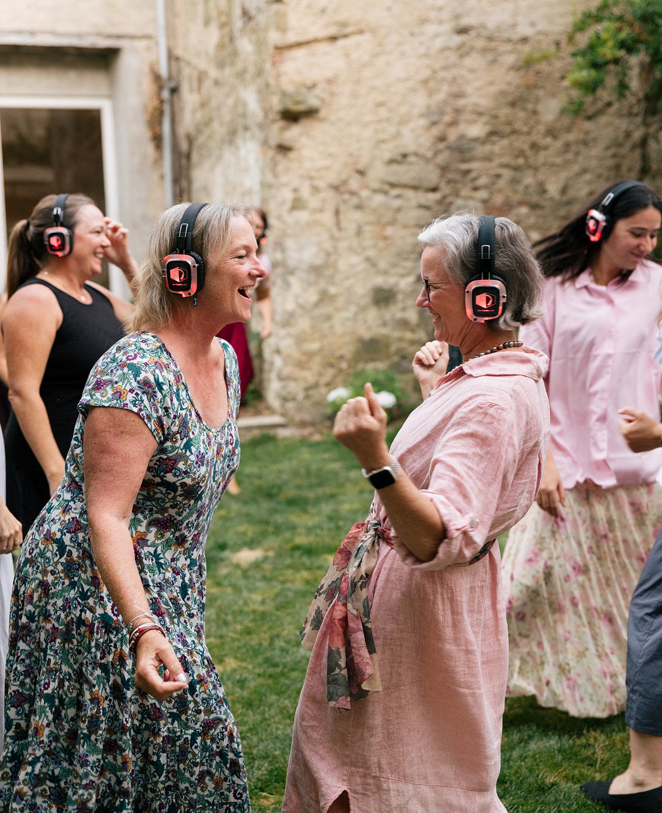 Silent disco in Camon.