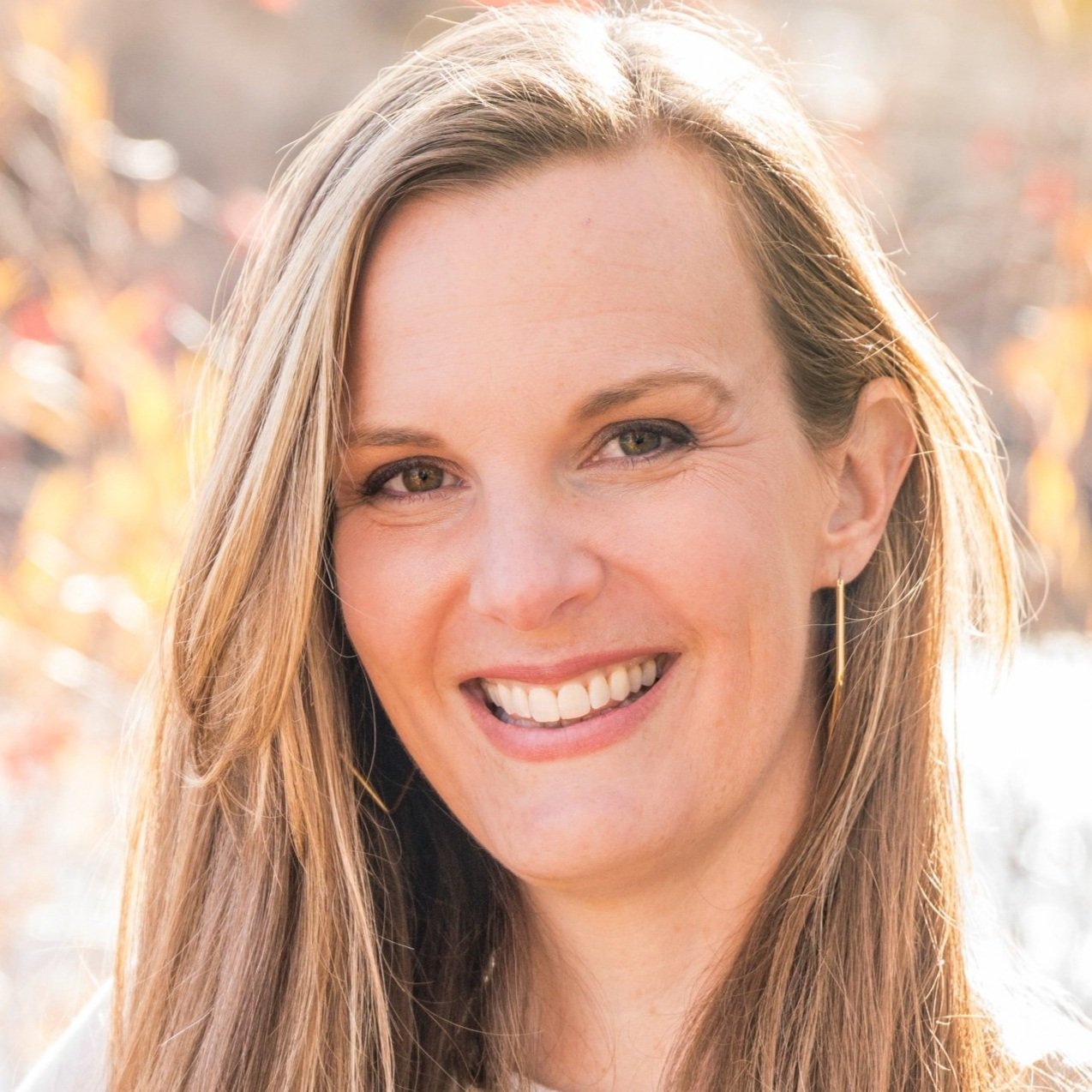 Hayley Harris Headshot Zoomed.jpg