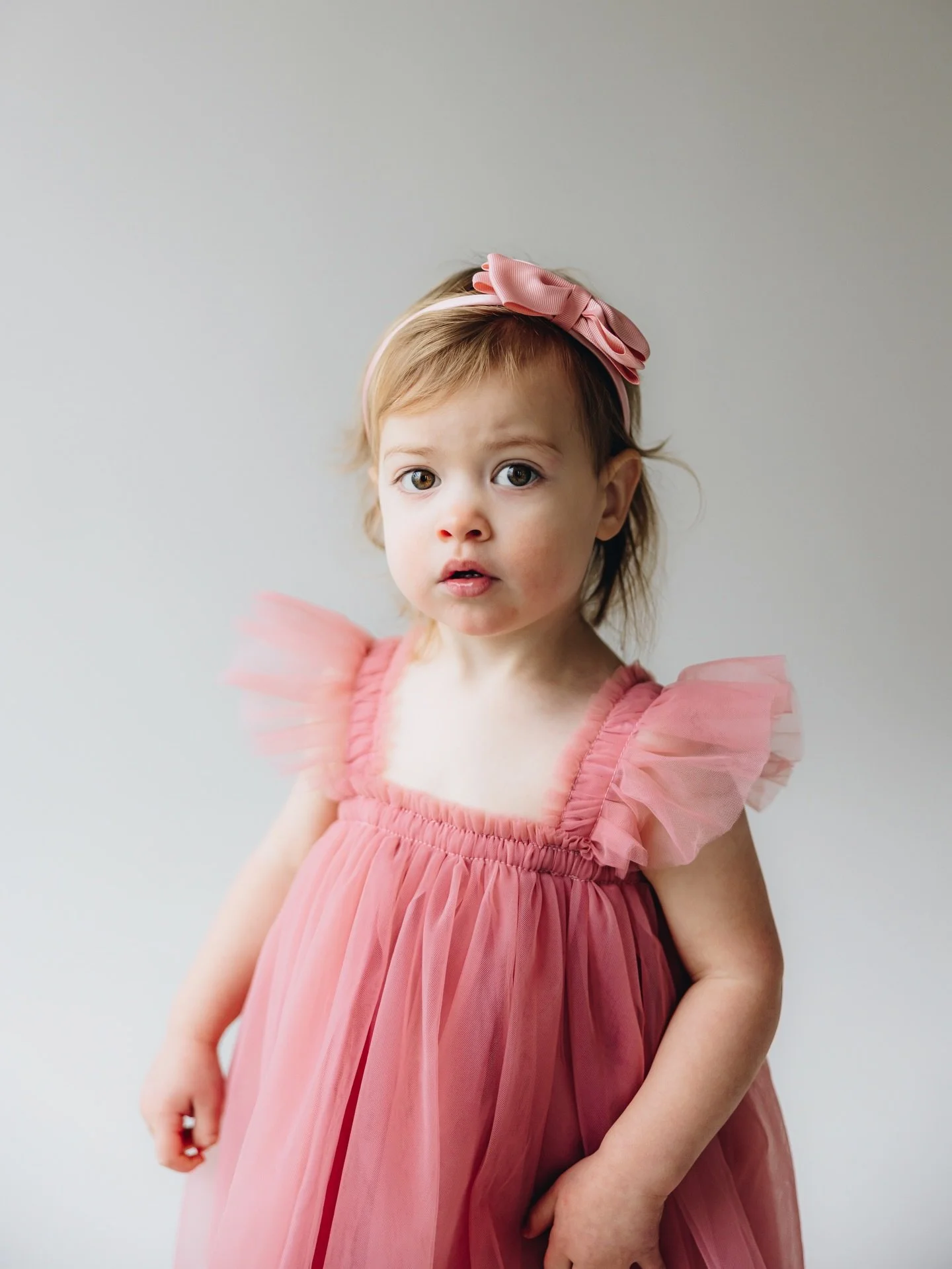 Time to share some of my studio sessions from the past few months! First up, Miss Stevie &amp; The Lee Family ☺️