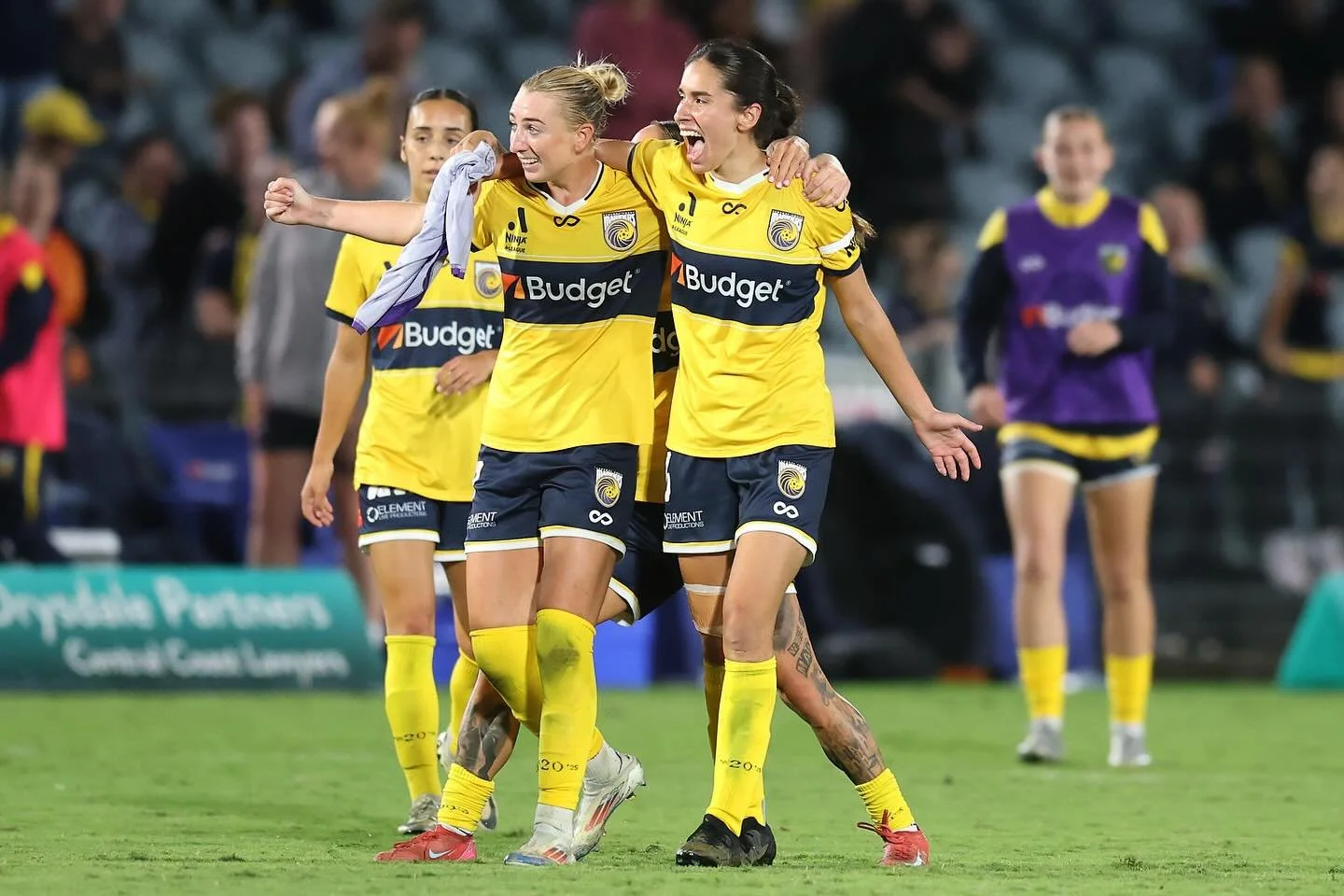 Central Coast Mariners move on the semi-finals following a 2-1 win over Canberra United. Shot on assignment for @gettyimages #aleague #football #soccer #centralcoast #centralcoastnsw #sportsphotography #sportsphotographer #canberra