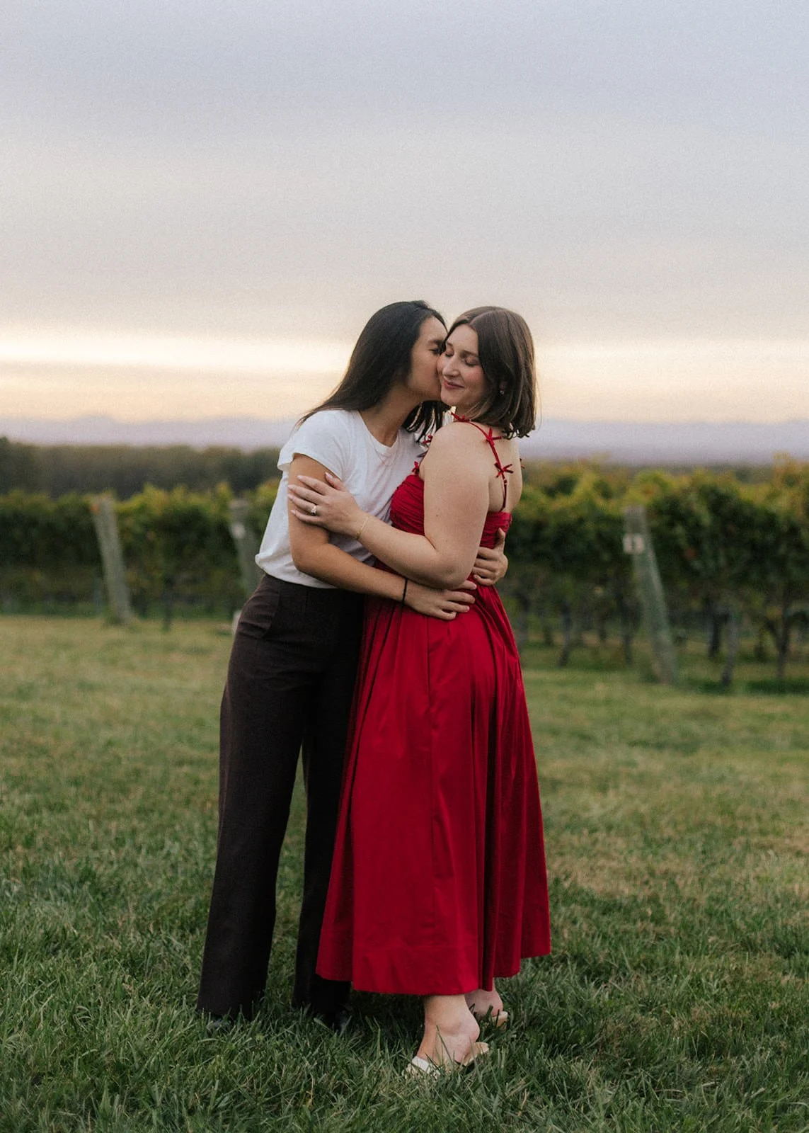 Surpise Wedding Proposal Photos at NC Vineyard | Claire Hambrick Photography | @clairebyphotos -15.jpg