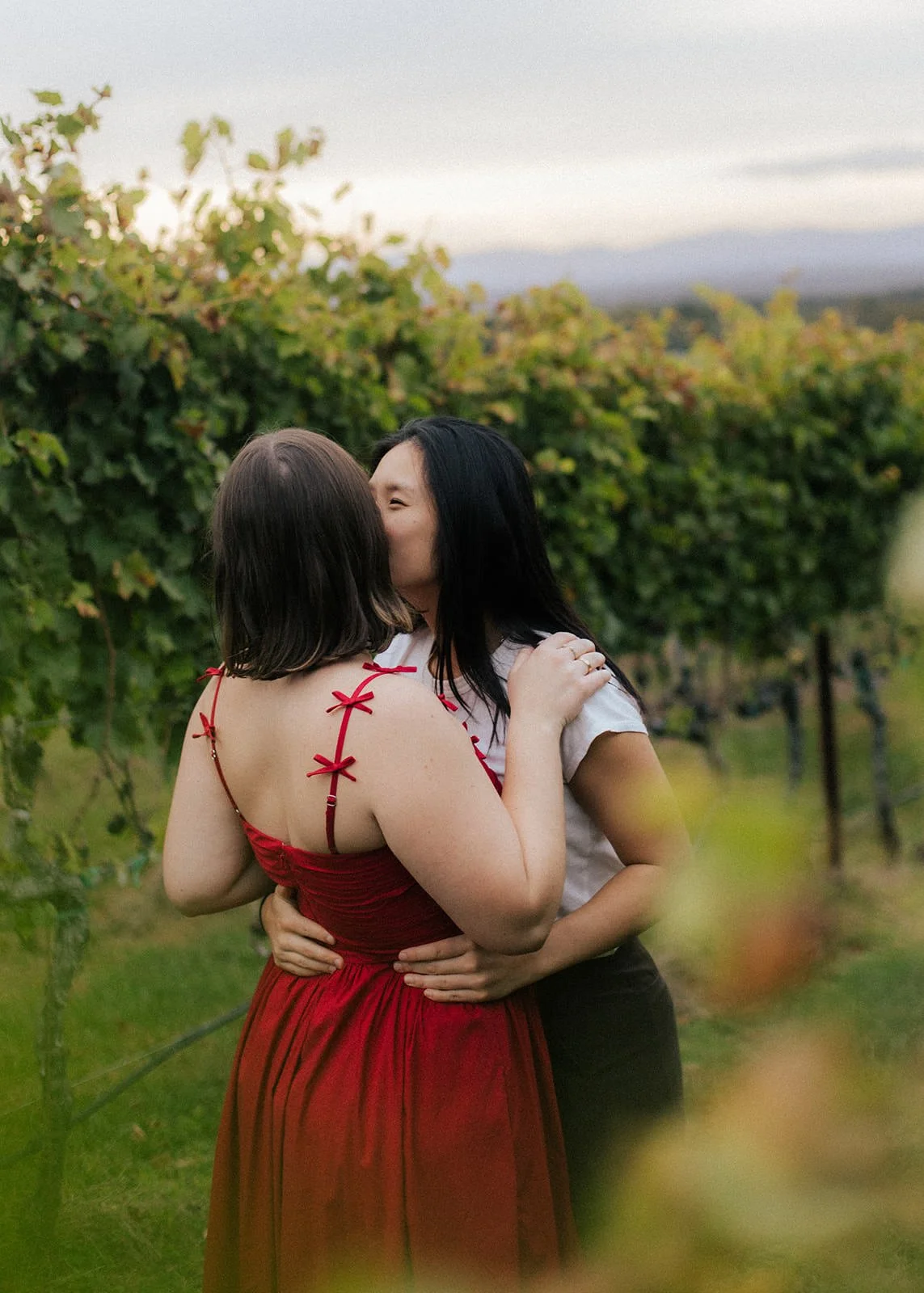 Surpise Wedding Proposal Photos at NC Vineyard | Claire Hambrick Photography | @clairebyphotos -16.jpg