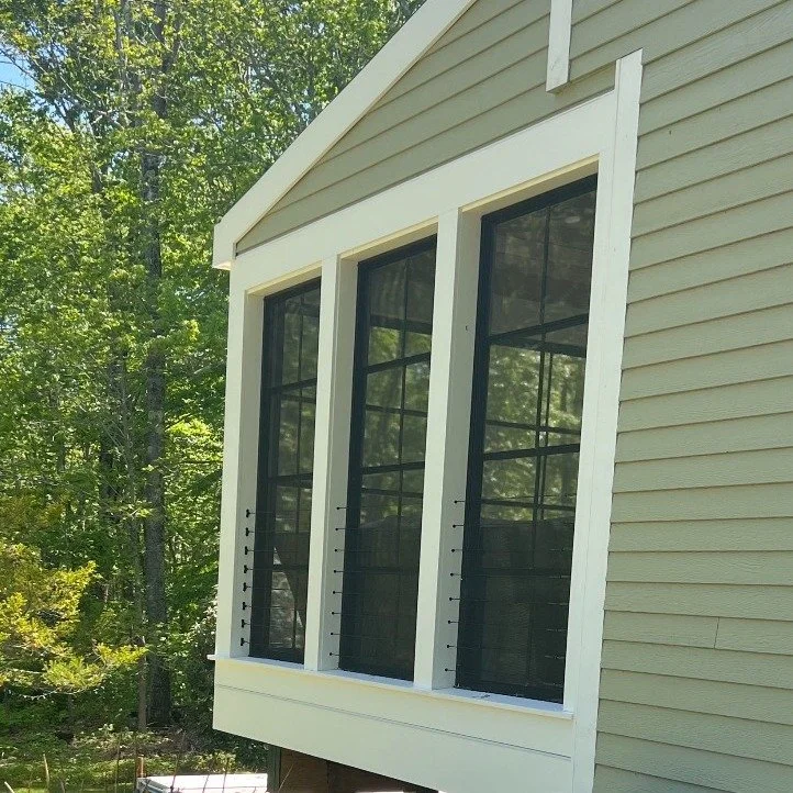Maine summers have a way of bringing everyone together.

Whether it's coffee on the porch, dinner with friends, or grandchildren helping in the garden, the best spaces are the ones that make gathering feel effortless. We love creating kitchens that c