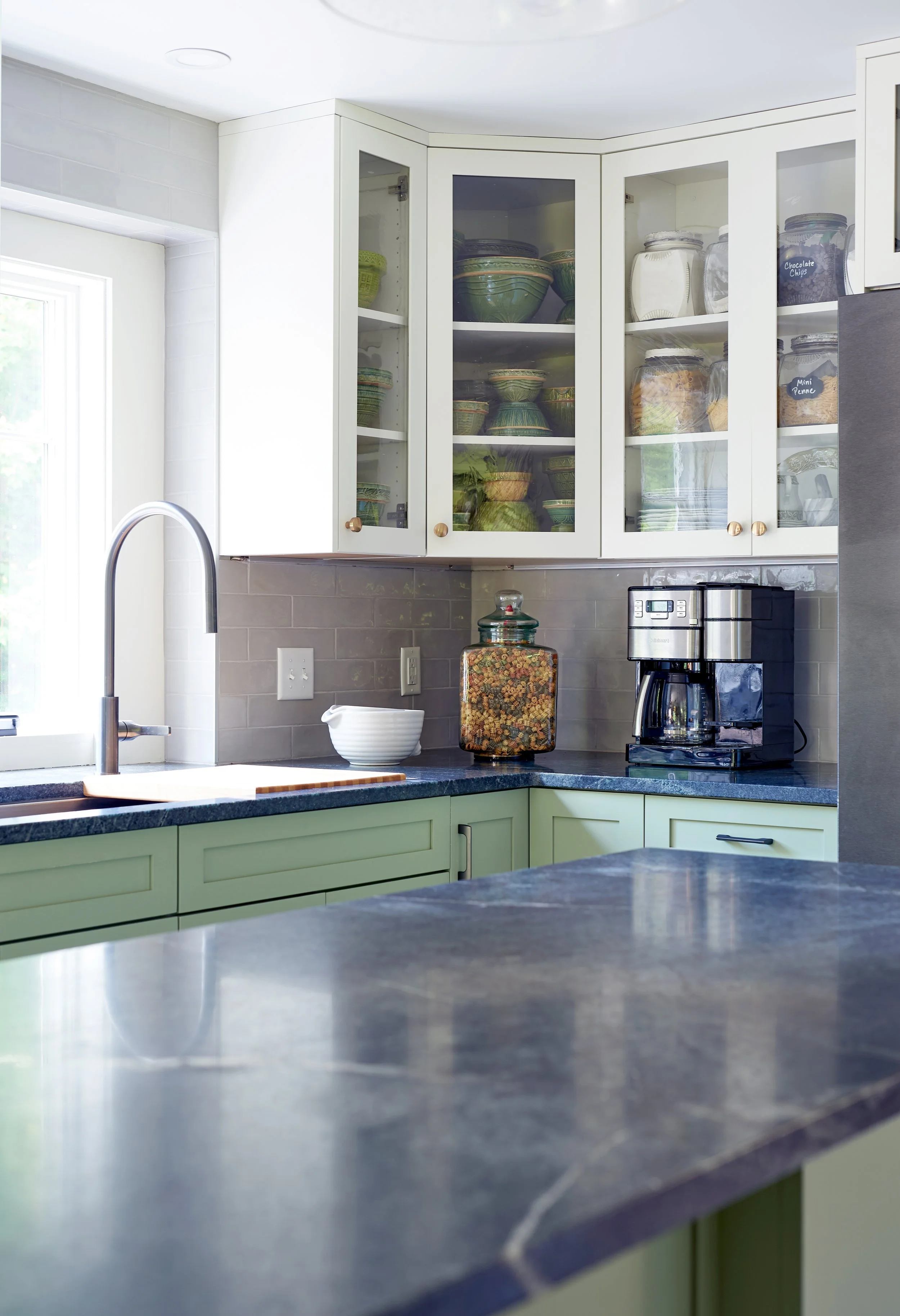 Kitchen design with granite countertop in southern Maine