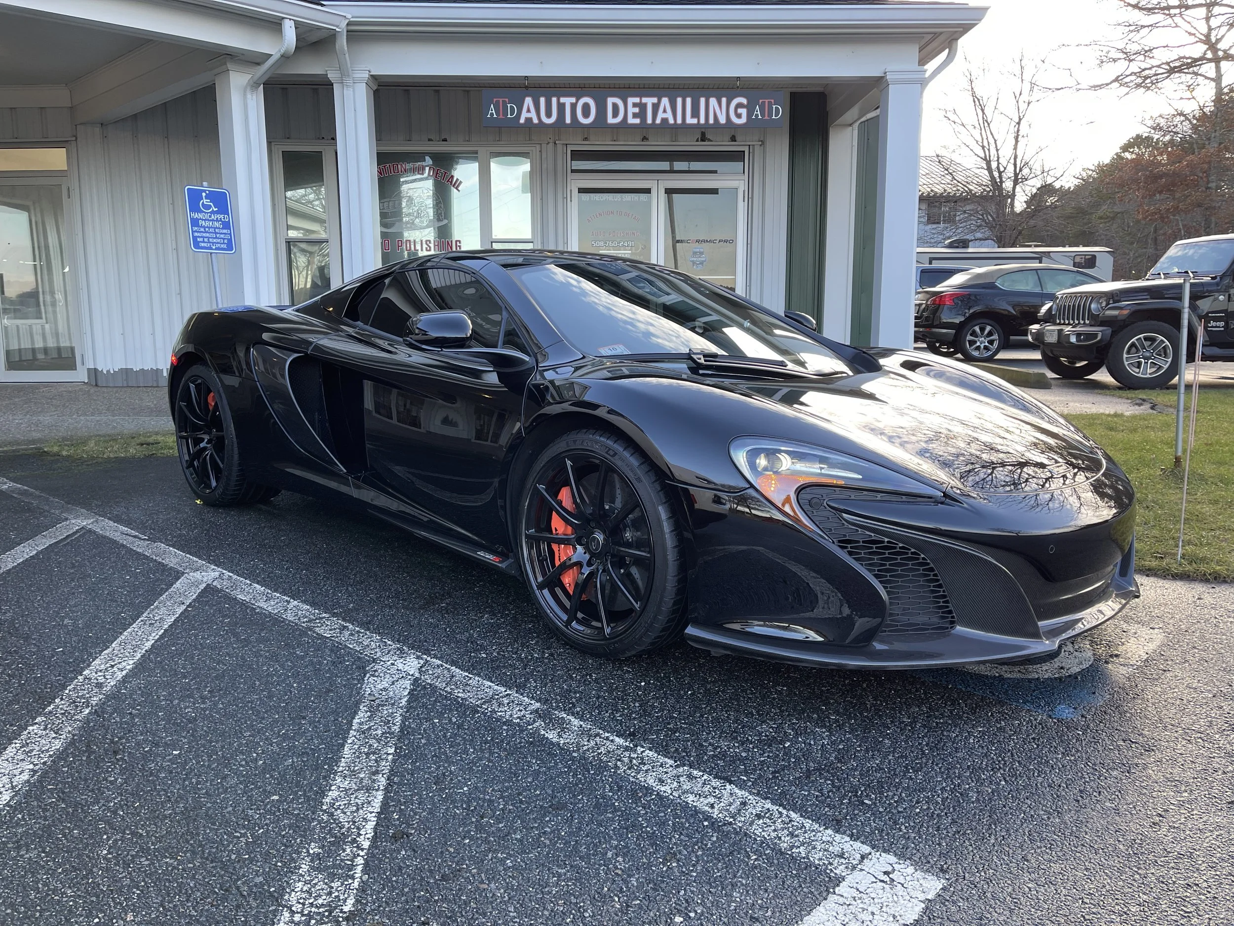 Wheels high gloss black 
Calipers Custom Orange
