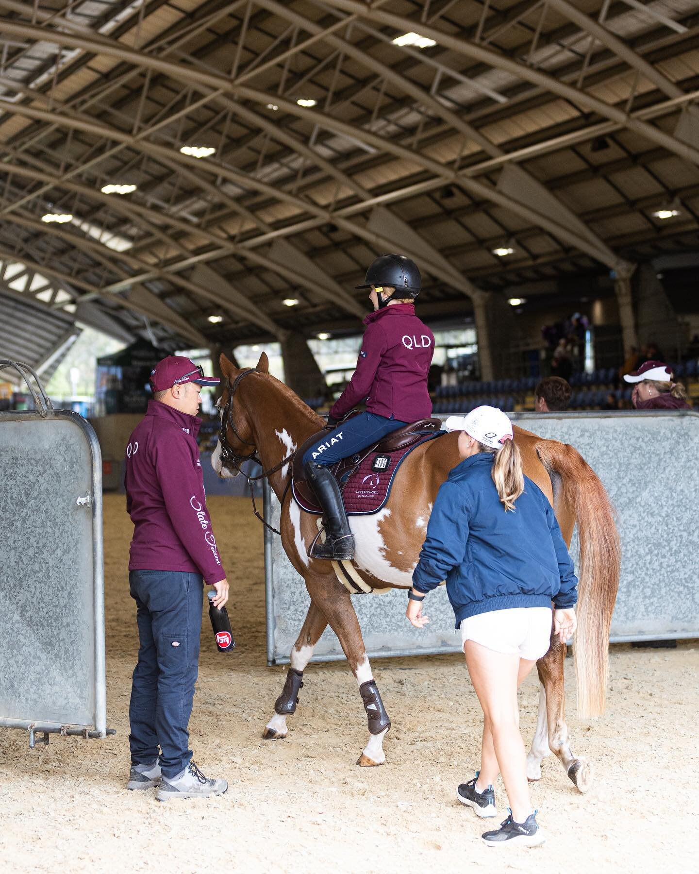 Getting keen for my first round of Show Jumping tomorrow at the Interschool National Championships 🏅 #RangeviewRider

📸 @thejtaime