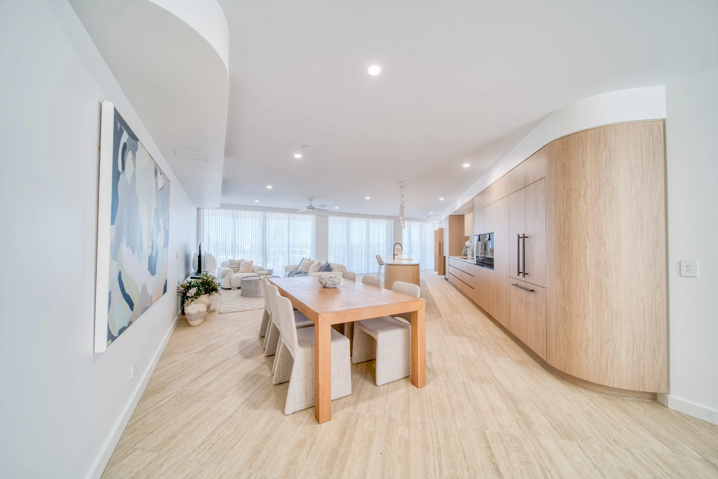 Skyhome - Dining and Kitchen