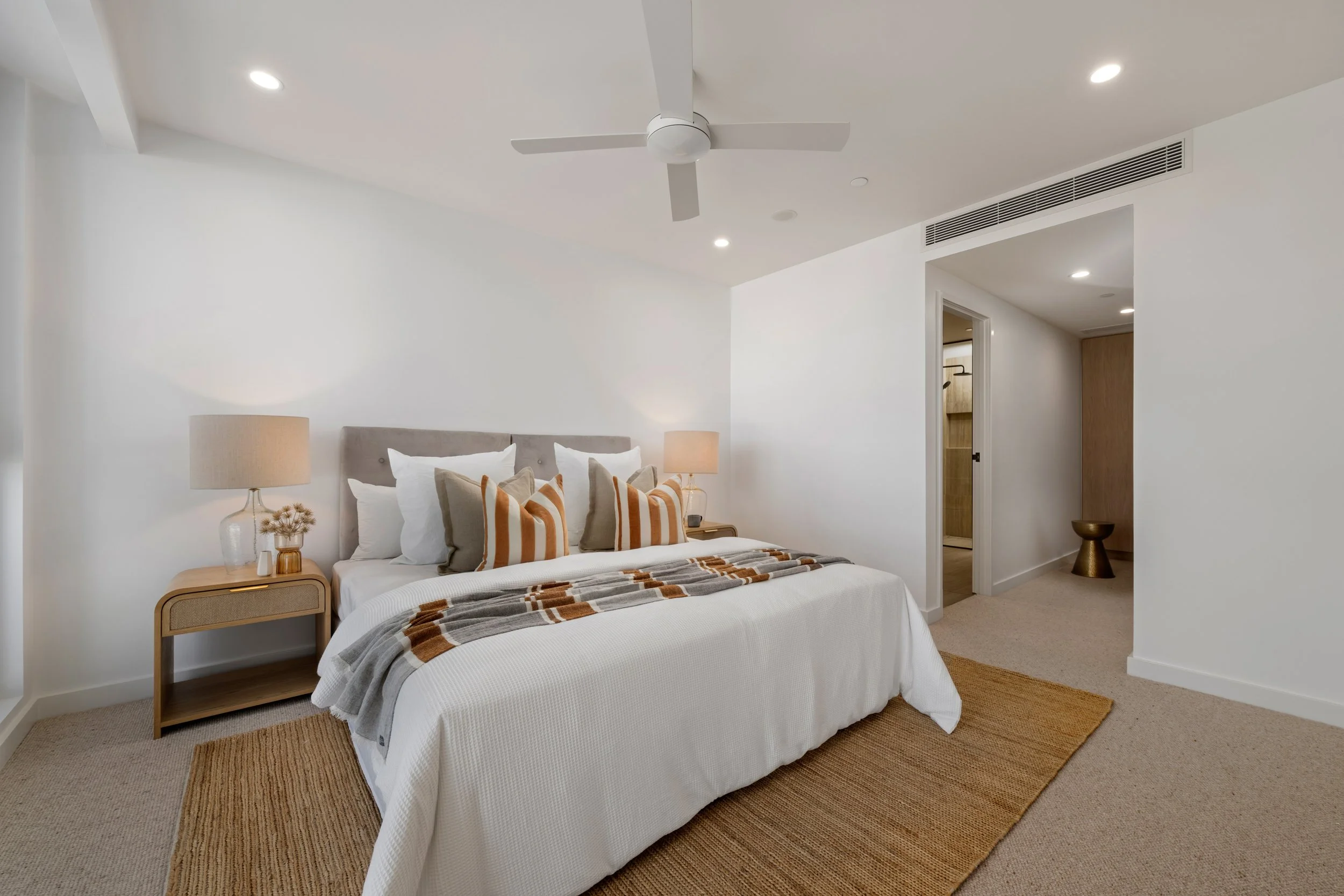 602 - Skyhome master suite