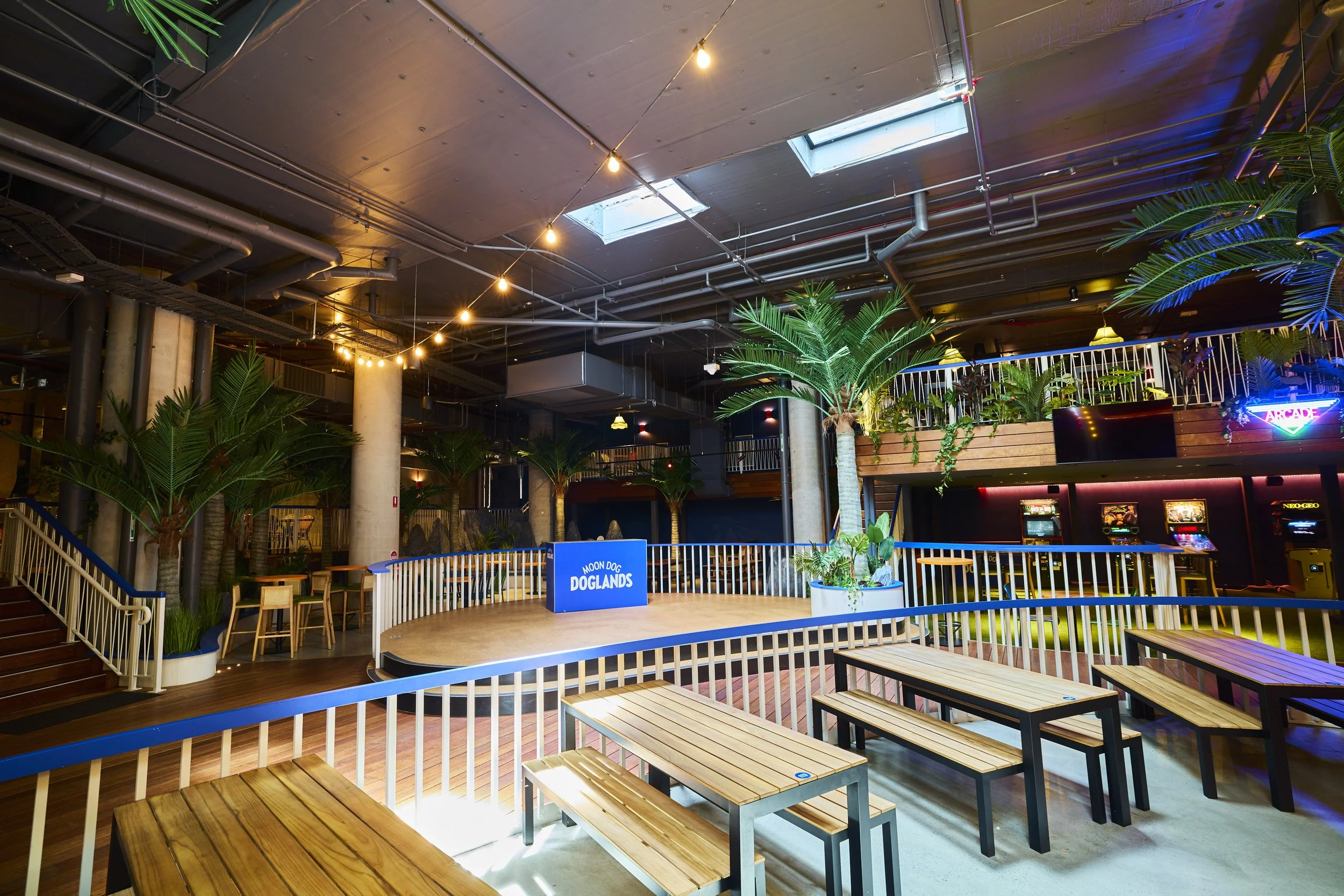 Doglands - Stage & Seating